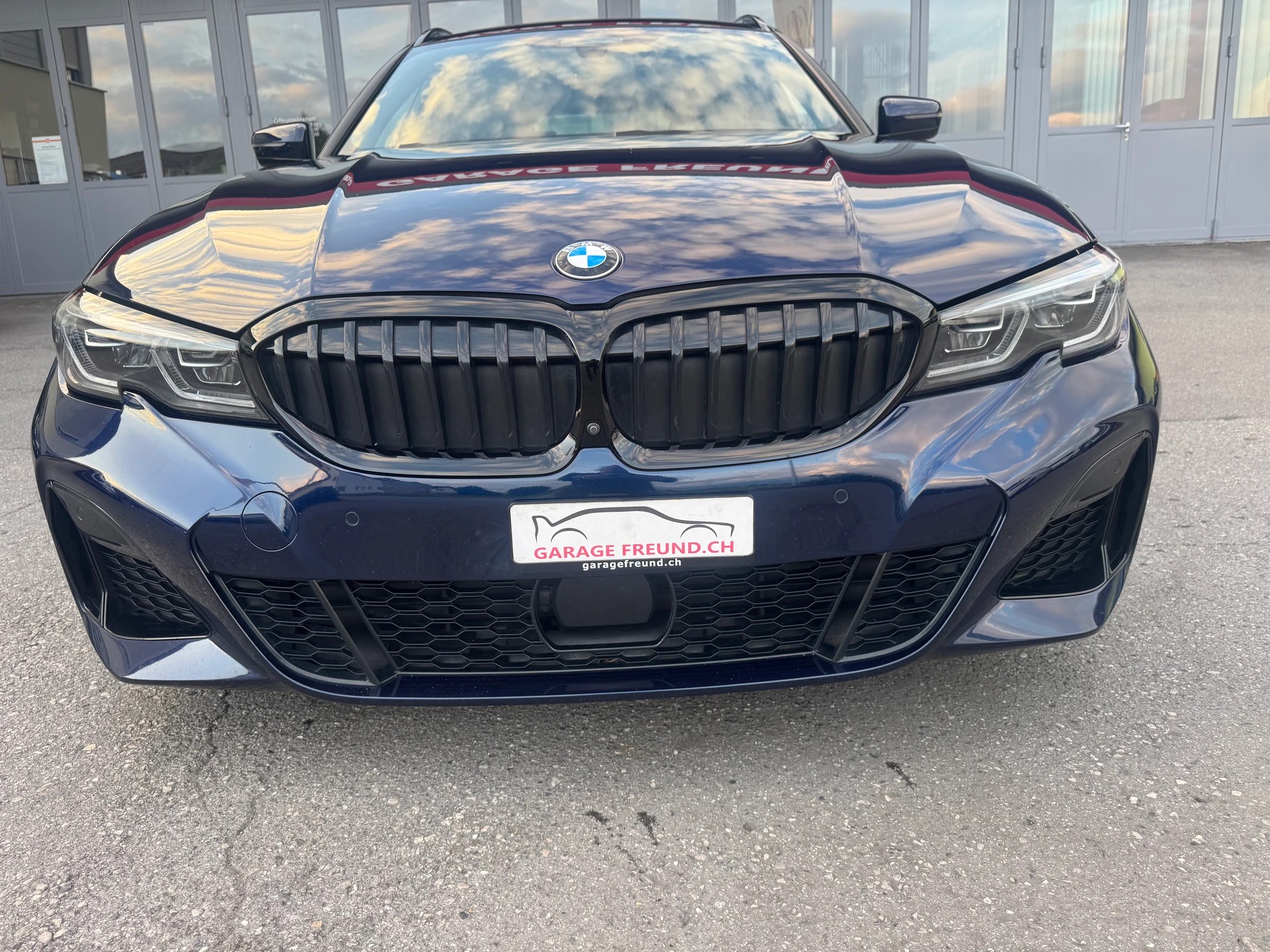 BMW M340d xDrive 48V Touring Steptronic Sport-image-1
