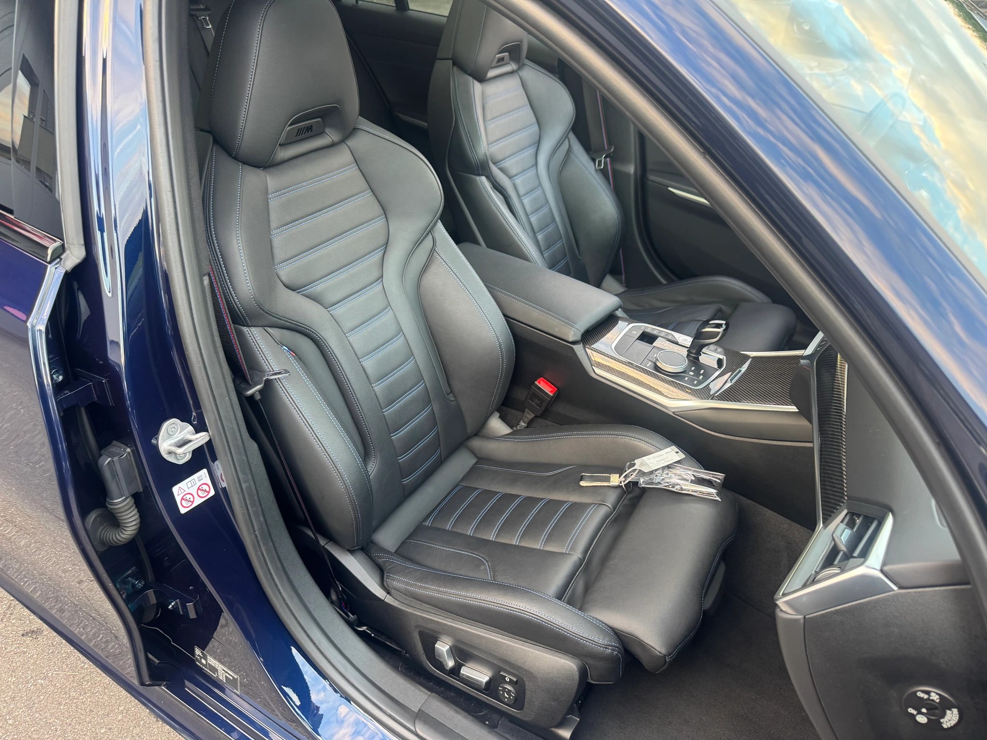 BMW M340d xDrive 48V Touring Steptronic Sport-image-15