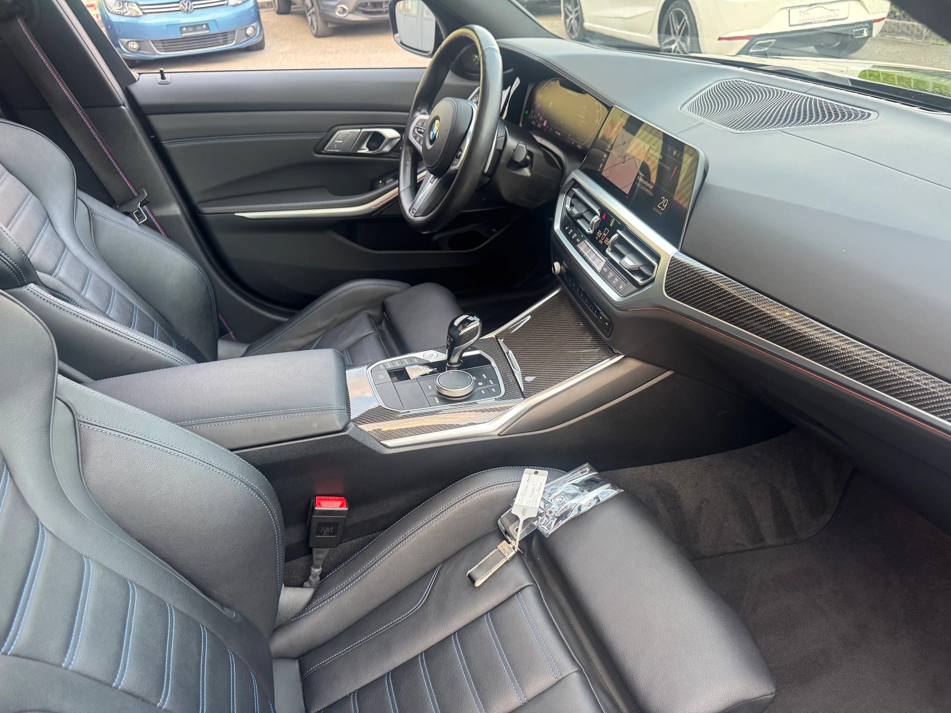BMW M340d xDrive 48V Touring Steptronic Sport-image-13