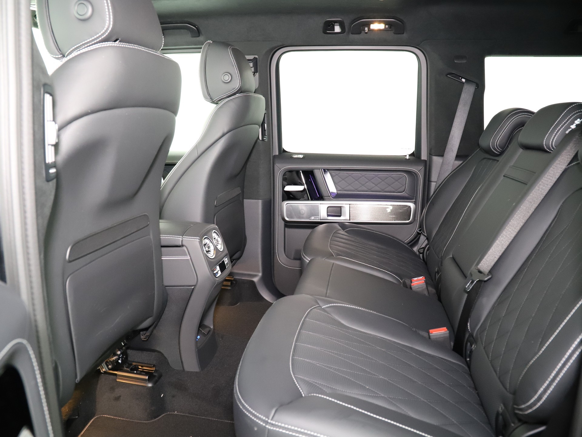 MERCEDES-BENZ G 450d 9G-Tronic-image-9