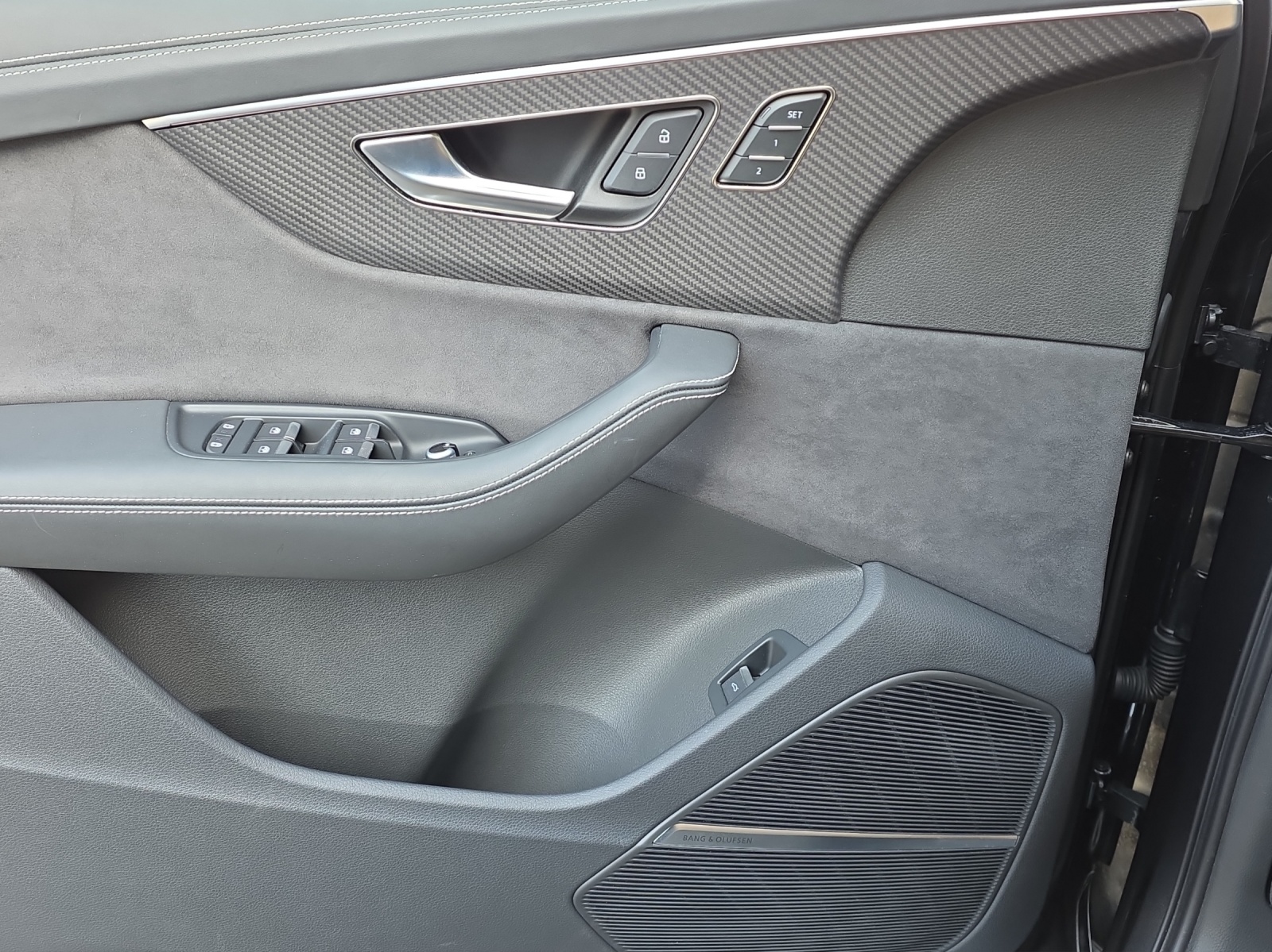 AUDI SQ7 TFSI quattro tiptronic "Audi Exclusive"-image-14