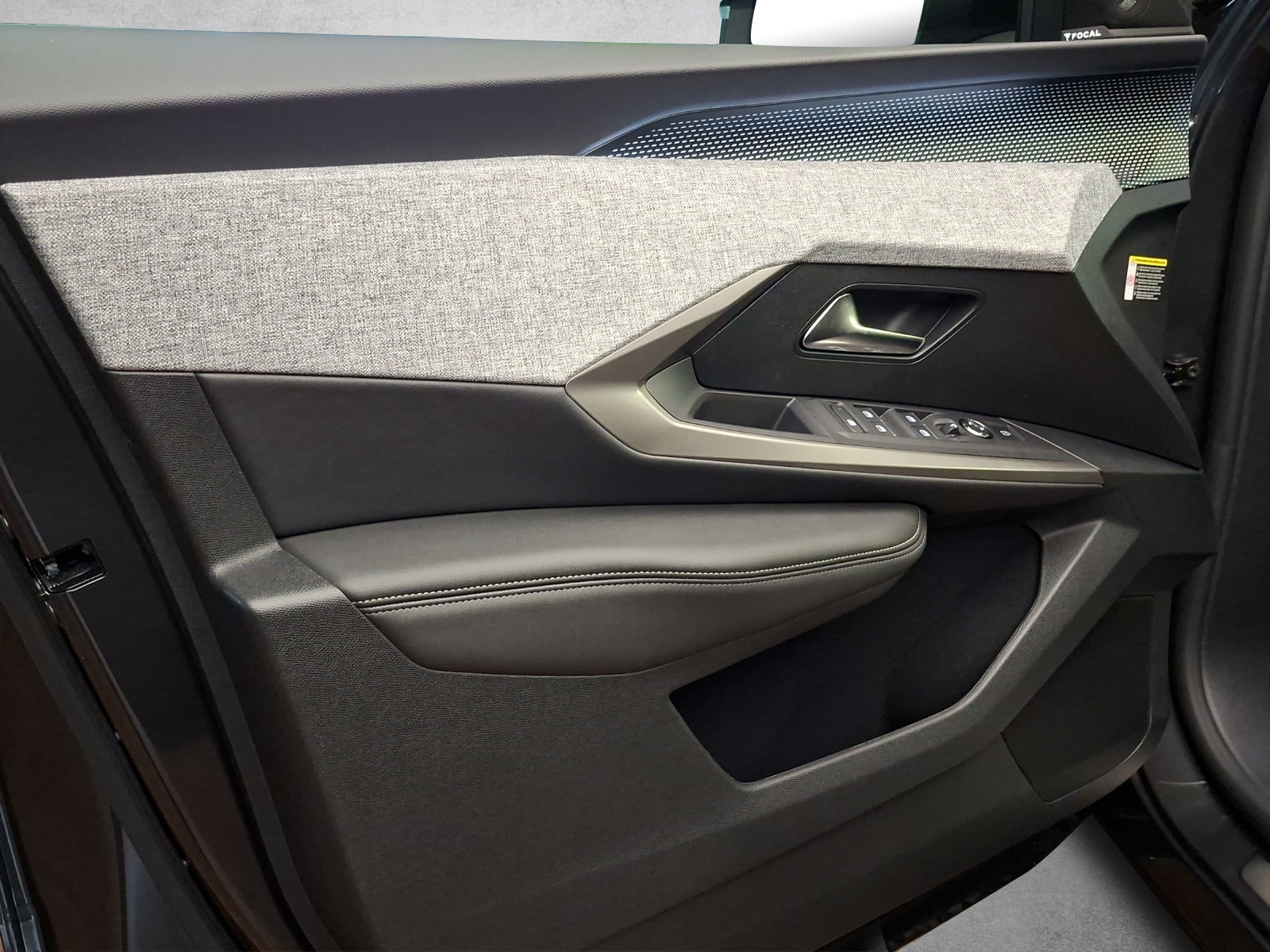 PEUGEOT 3008 e-Launch Edition AWD 73kWh-image-11