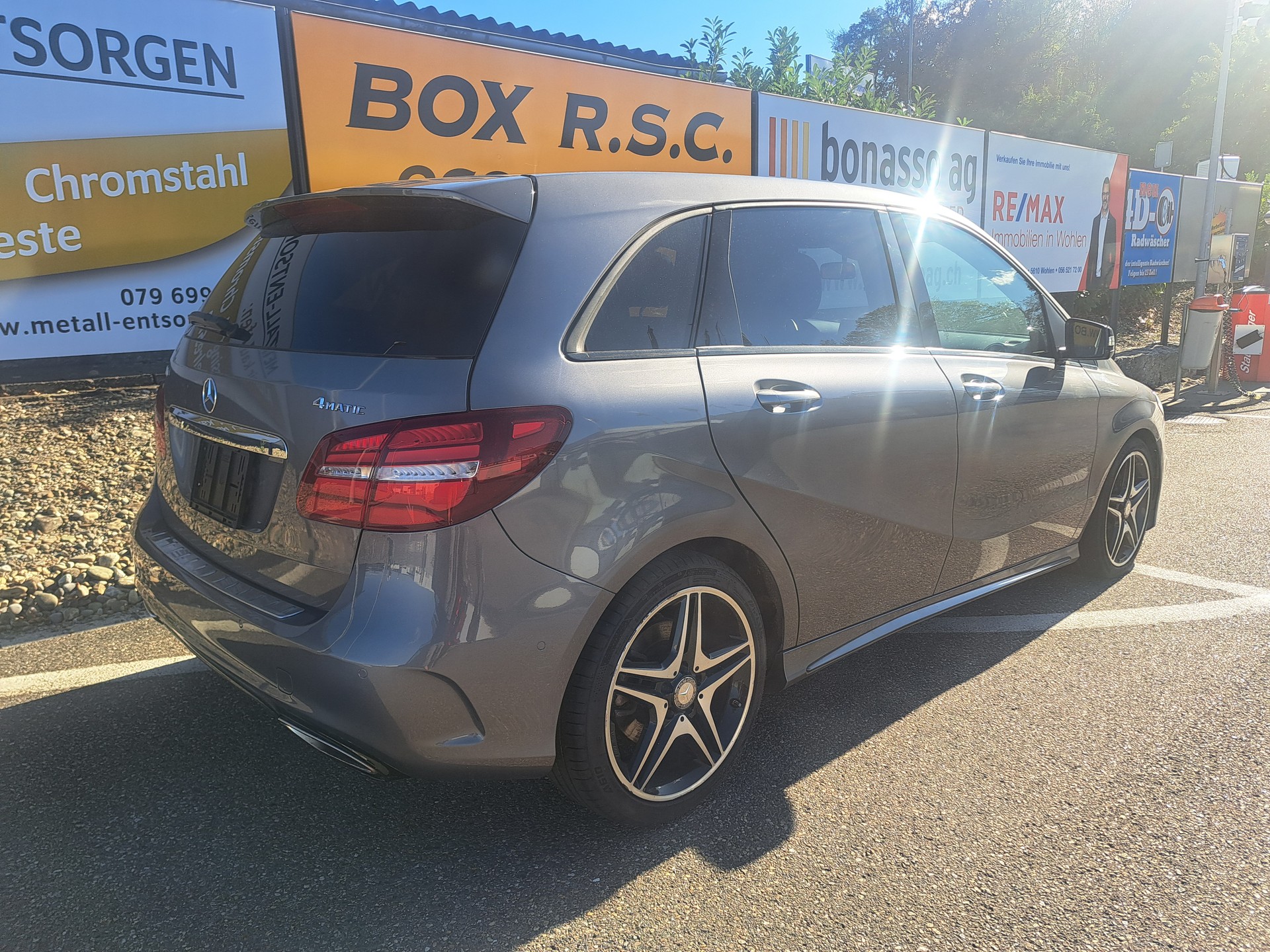 MERCEDES-BENZ B 220 AMG Line 4Matic 7G-DCT-image-1