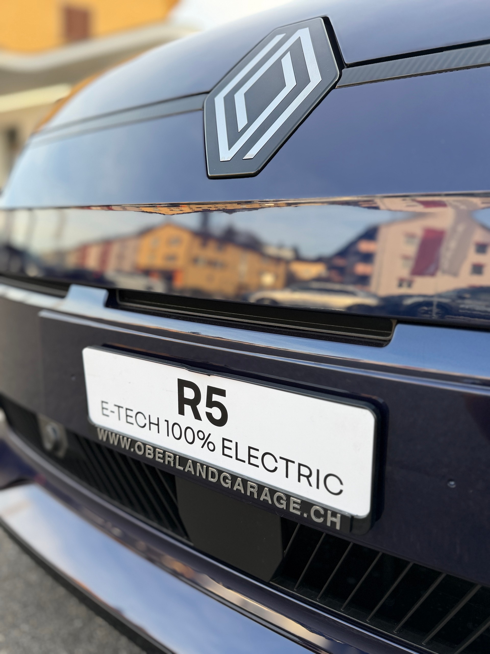 RENAULT R5 E-Tech Comfort Range 52 kWh Iconic Five-image-11