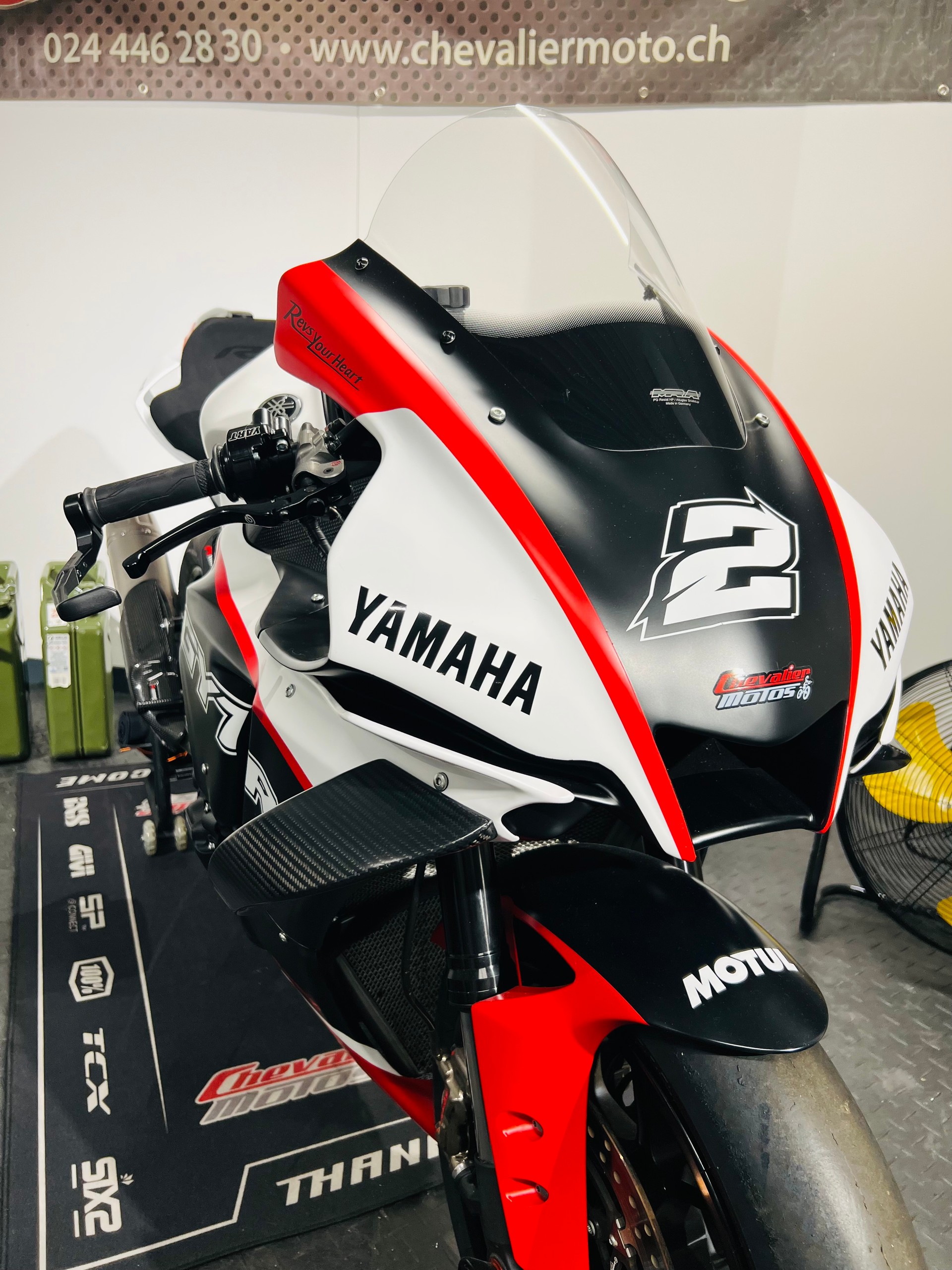 YAMAHA YZF-R1 ABS-image-1