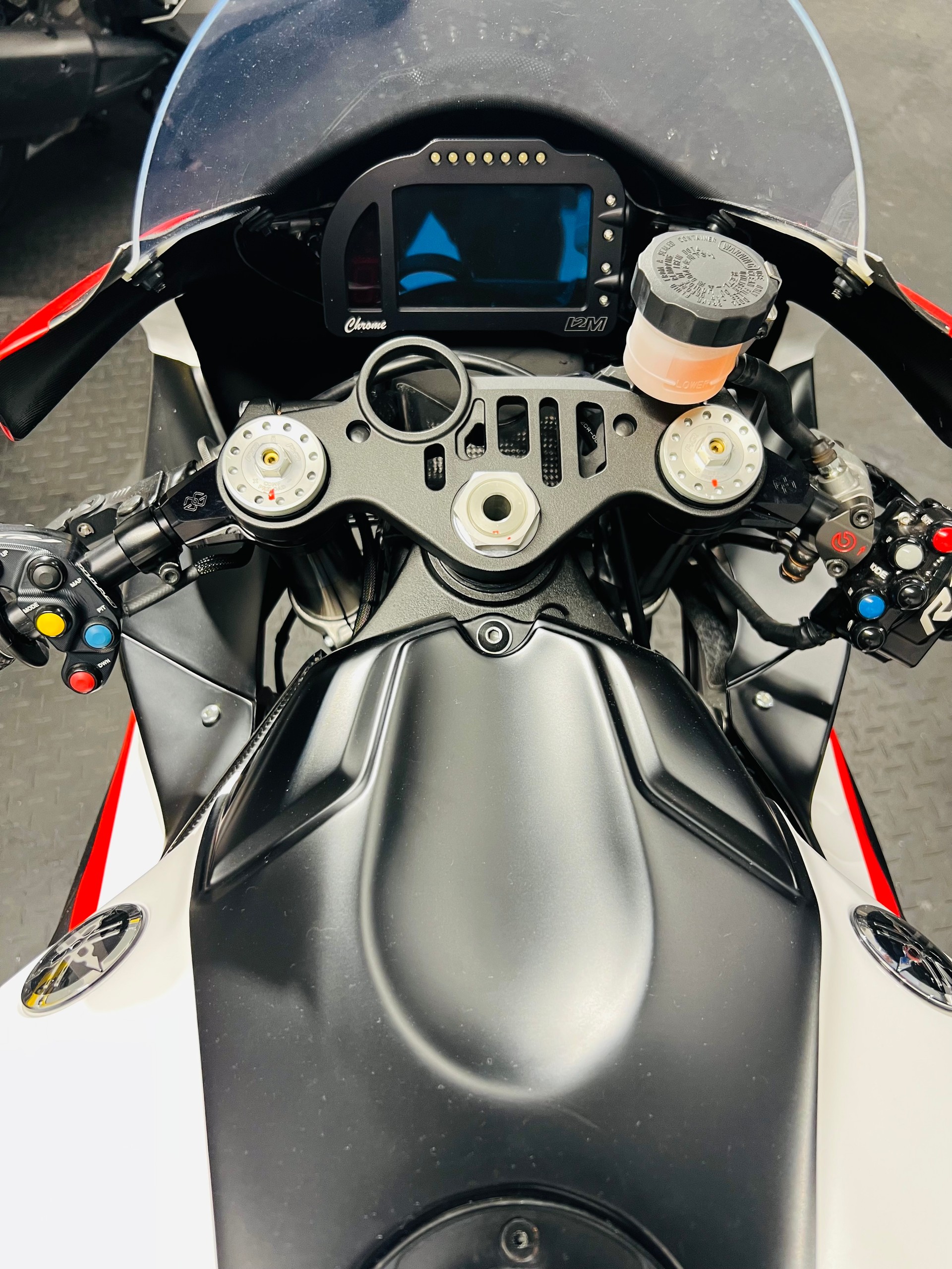 YAMAHA YZF-R1 ABS-image-4