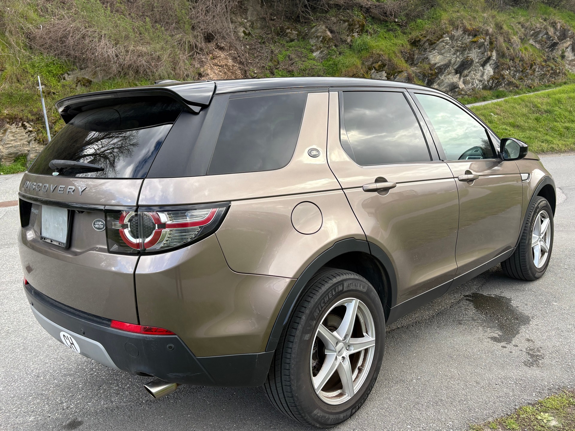 LAND ROVER Discovery Sport 2.0 TD4 HSE AT9-image-4