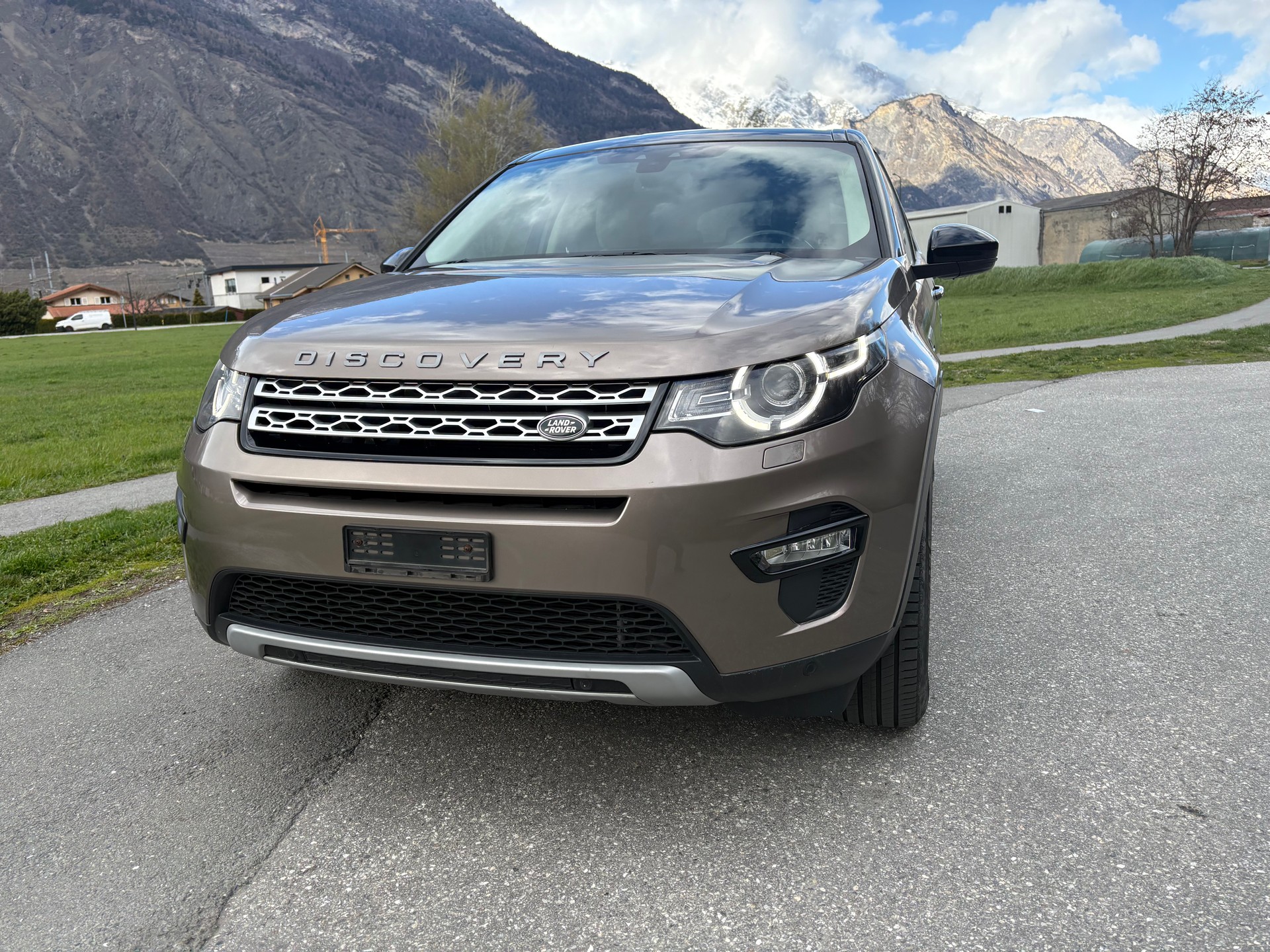 LAND ROVER Discovery Sport 2.0 TD4 HSE AT9-image-2