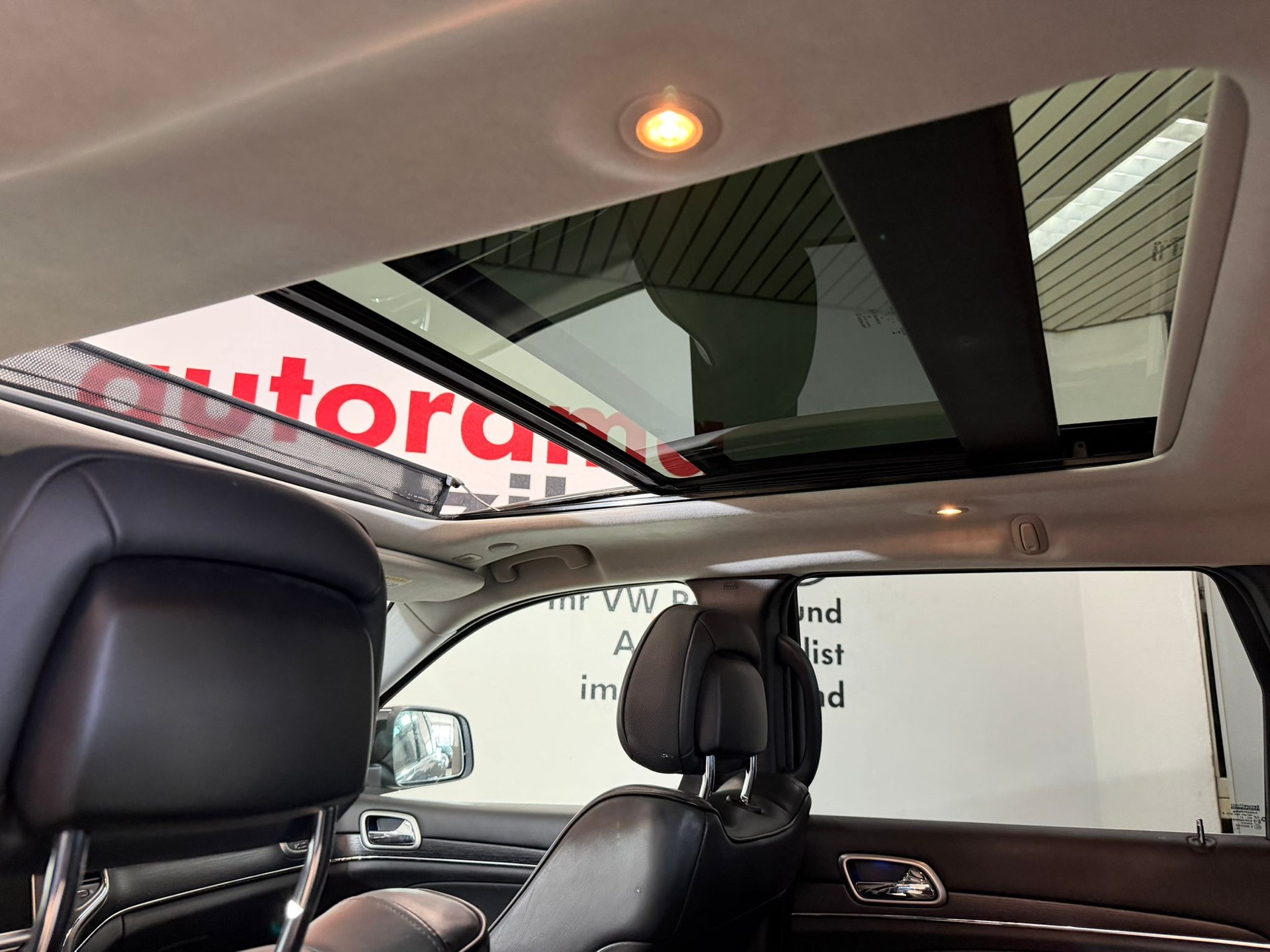 JEEP Grand Cherokee 3.0 CRD Summit Automatic-image-10