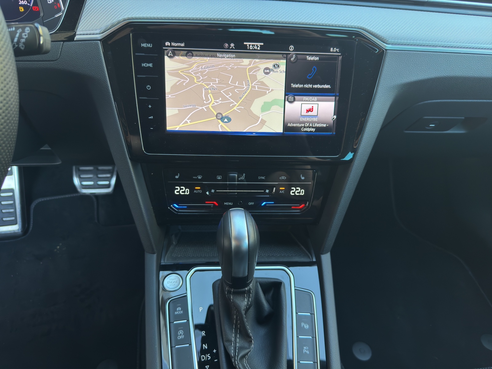 VW Passat Variant 2.0 TSI Elegance 4Motion DSG-image-11