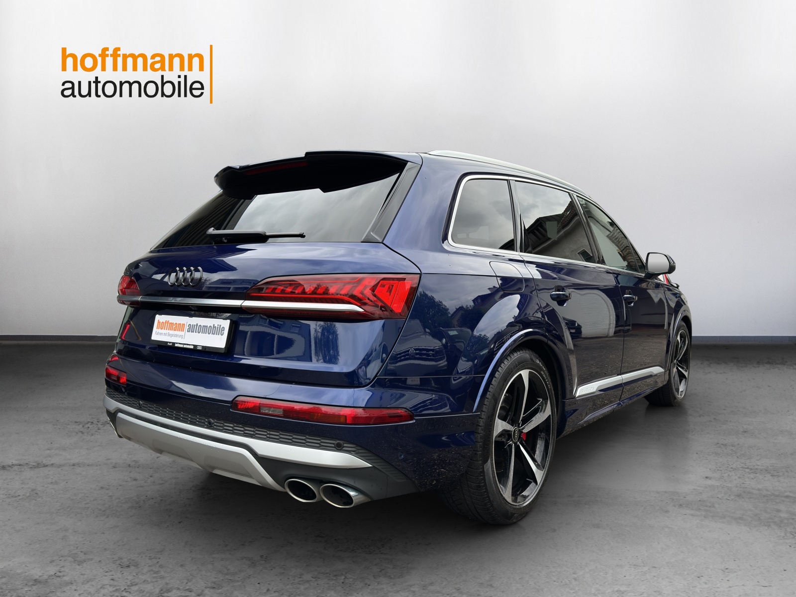 AUDI SQ7 TFSI quattro tiptronic-image-3