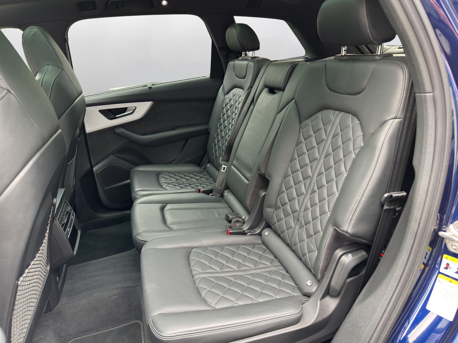 AUDI SQ7 TFSI quattro tiptronic-image-10