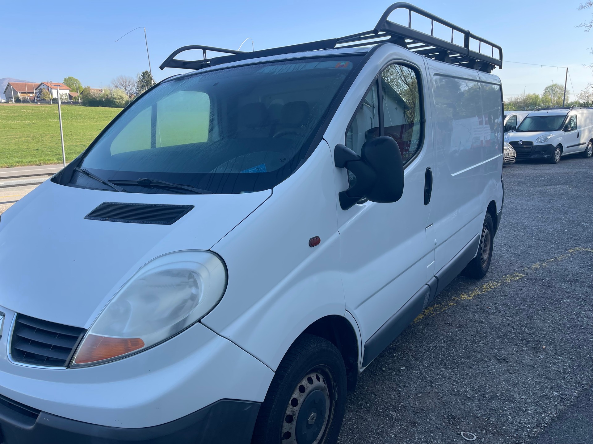 RENAULT Trafic 2.0 dCi 90 2.7t L1H1-image-1