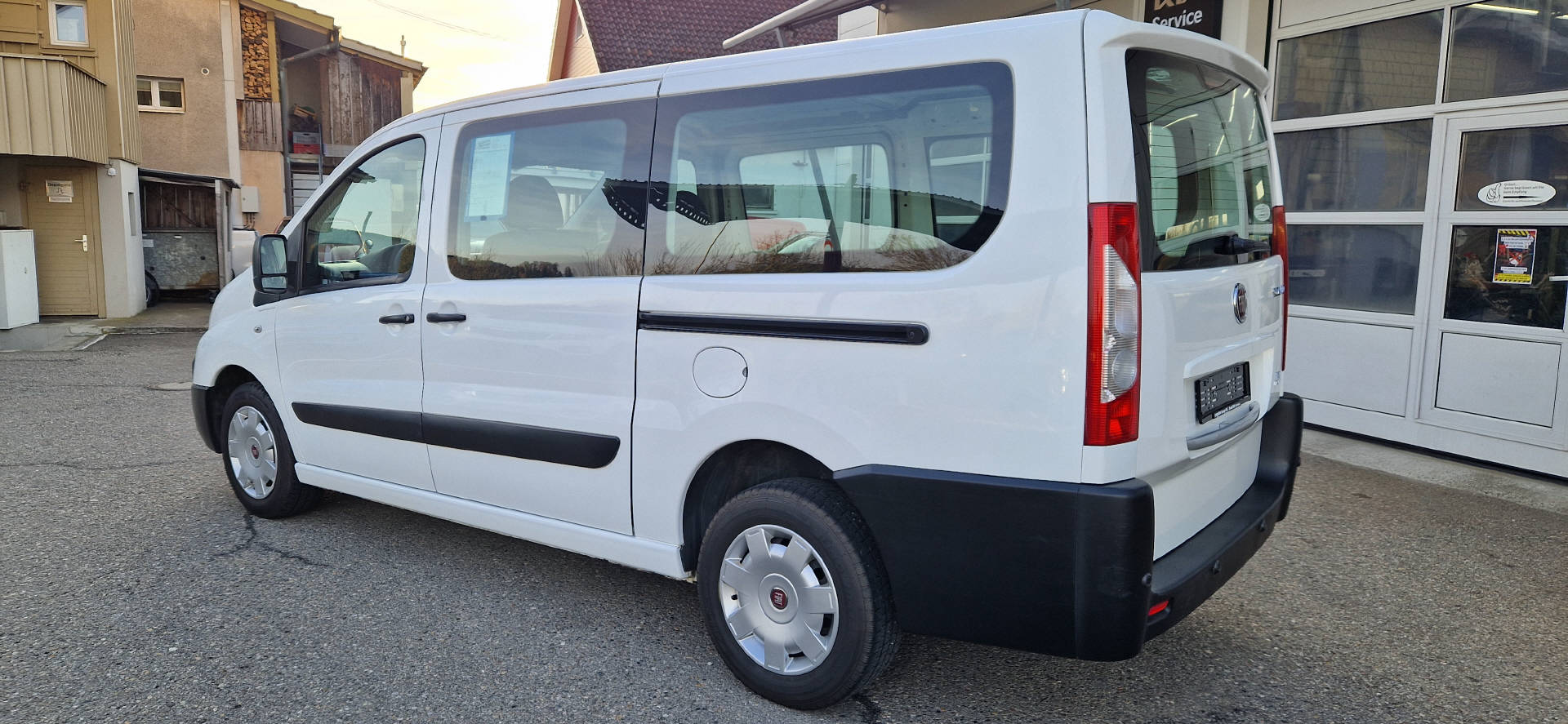 FIAT Scudo Kaw. verglast H1 2.0 MJ 130 Comfort-image-15