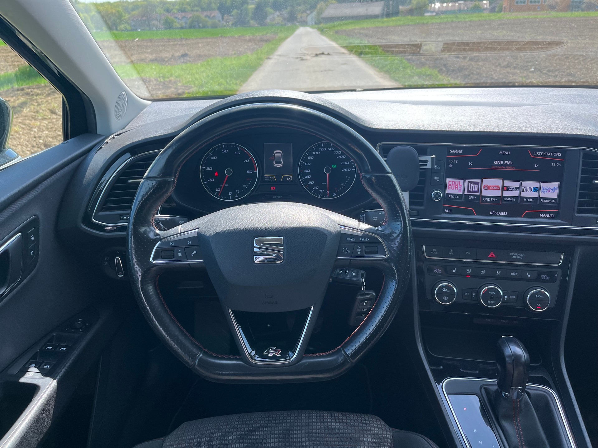 SEAT Leon 1.4 TSI FR DSG-image-15