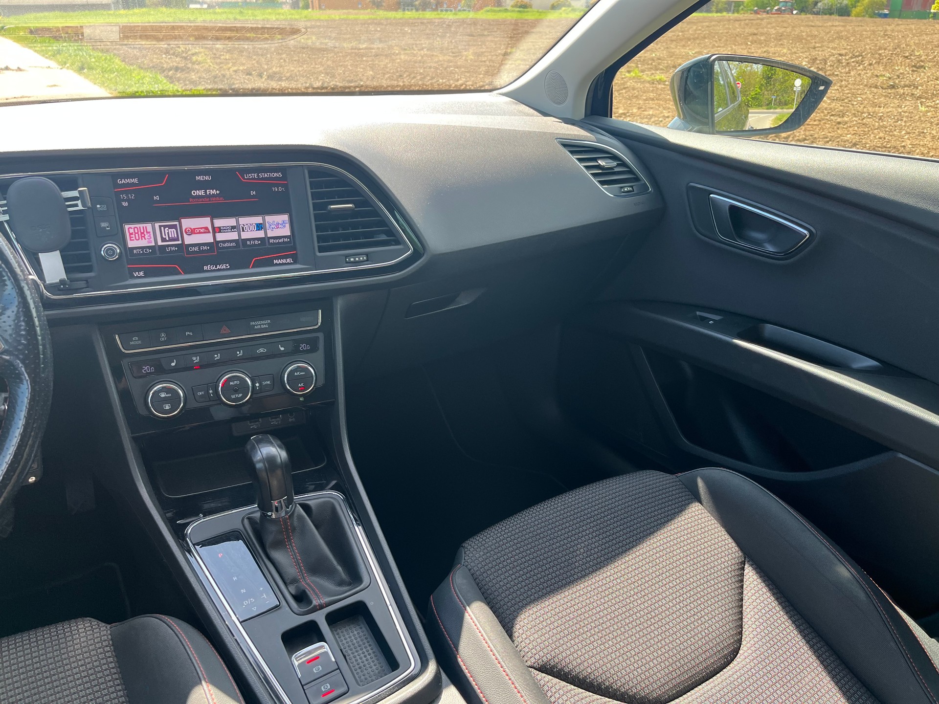 SEAT Leon 1.4 TSI FR DSG-image-13