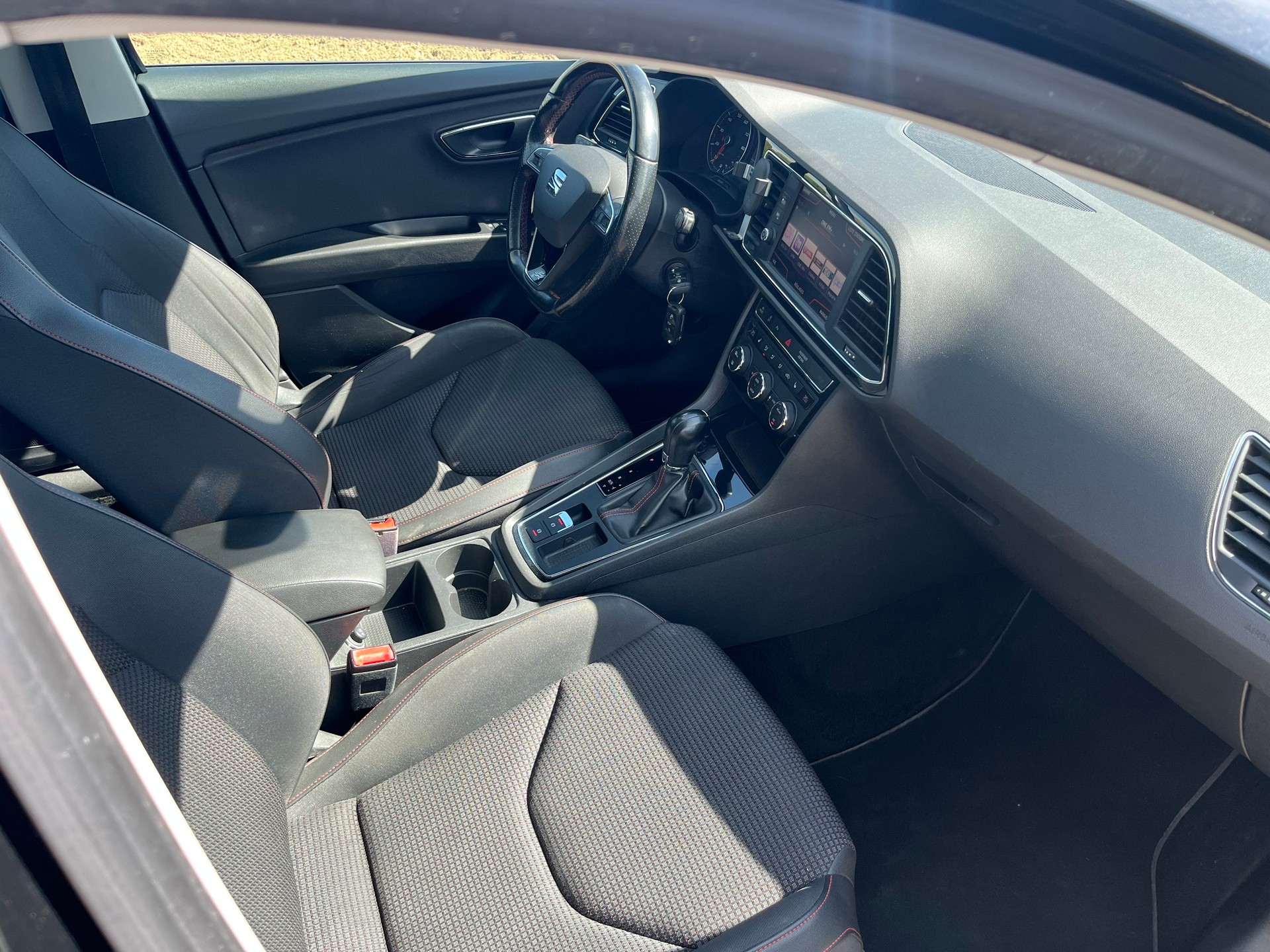 SEAT Leon 1.4 TSI FR DSG-image-17
