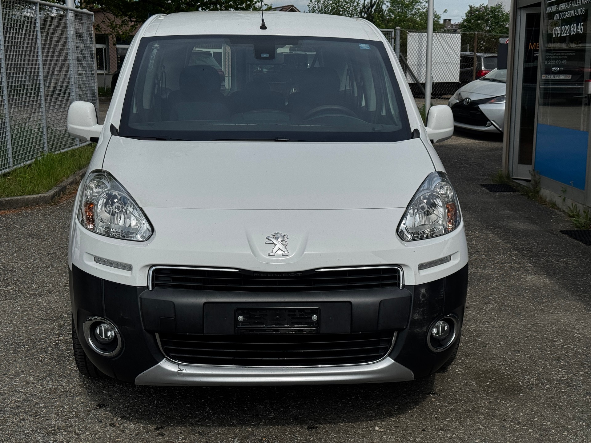 PEUGEOT Partner 1.6 e-HDI Active EGS6-image-0