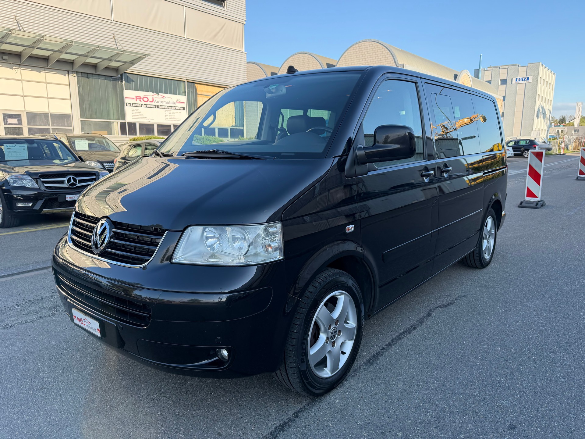 VW T5 Multivan Highline 2.5 TDI-image-1