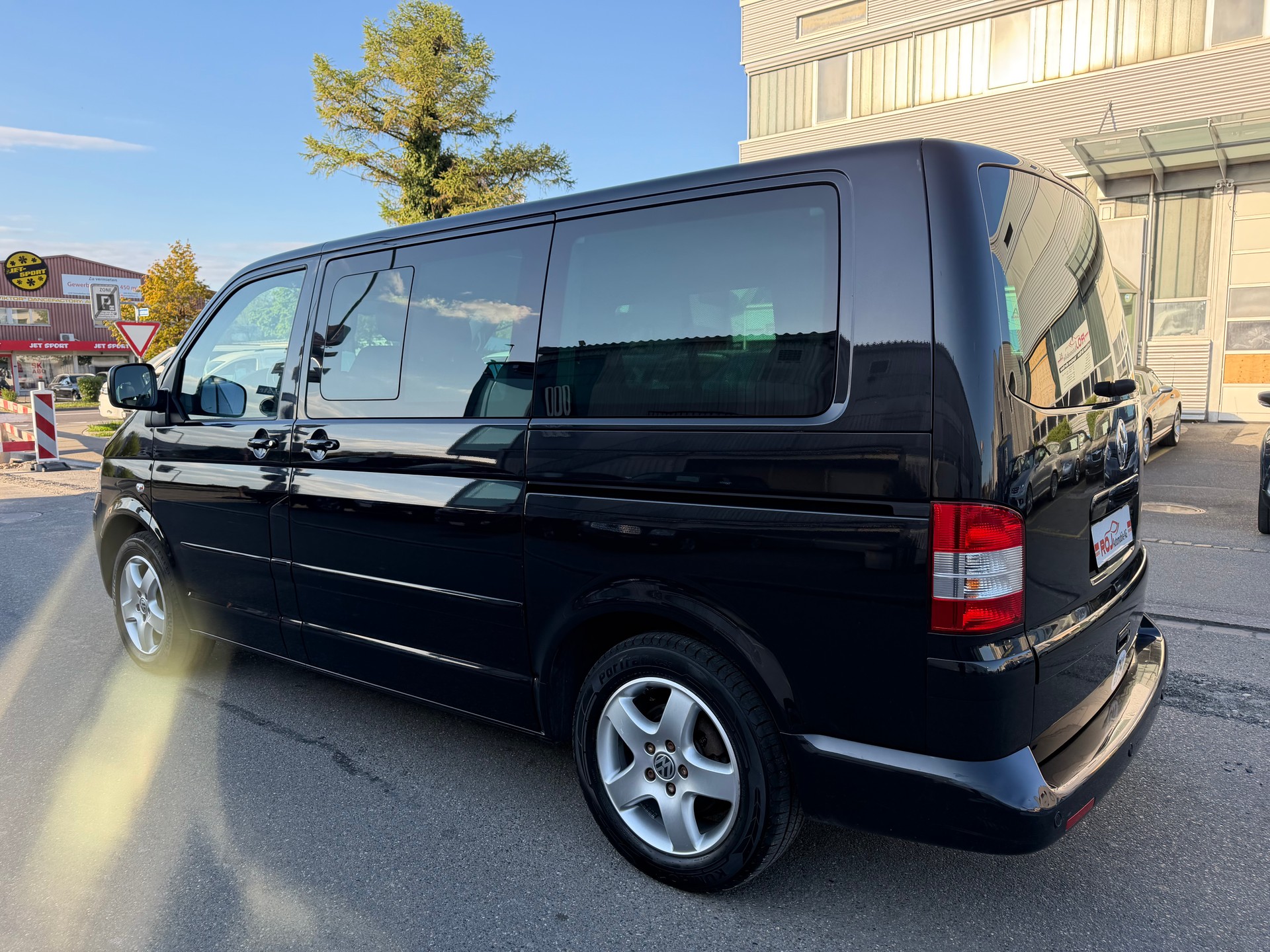 VW T5 Multivan Highline 2.5 TDI-image-6