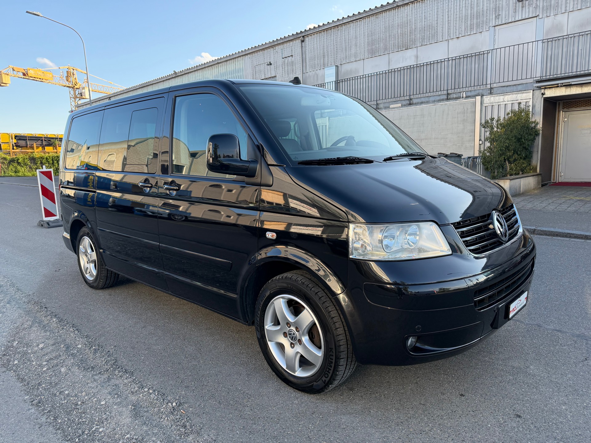 VW T5 Multivan Highline 2.5 TDI-image-3