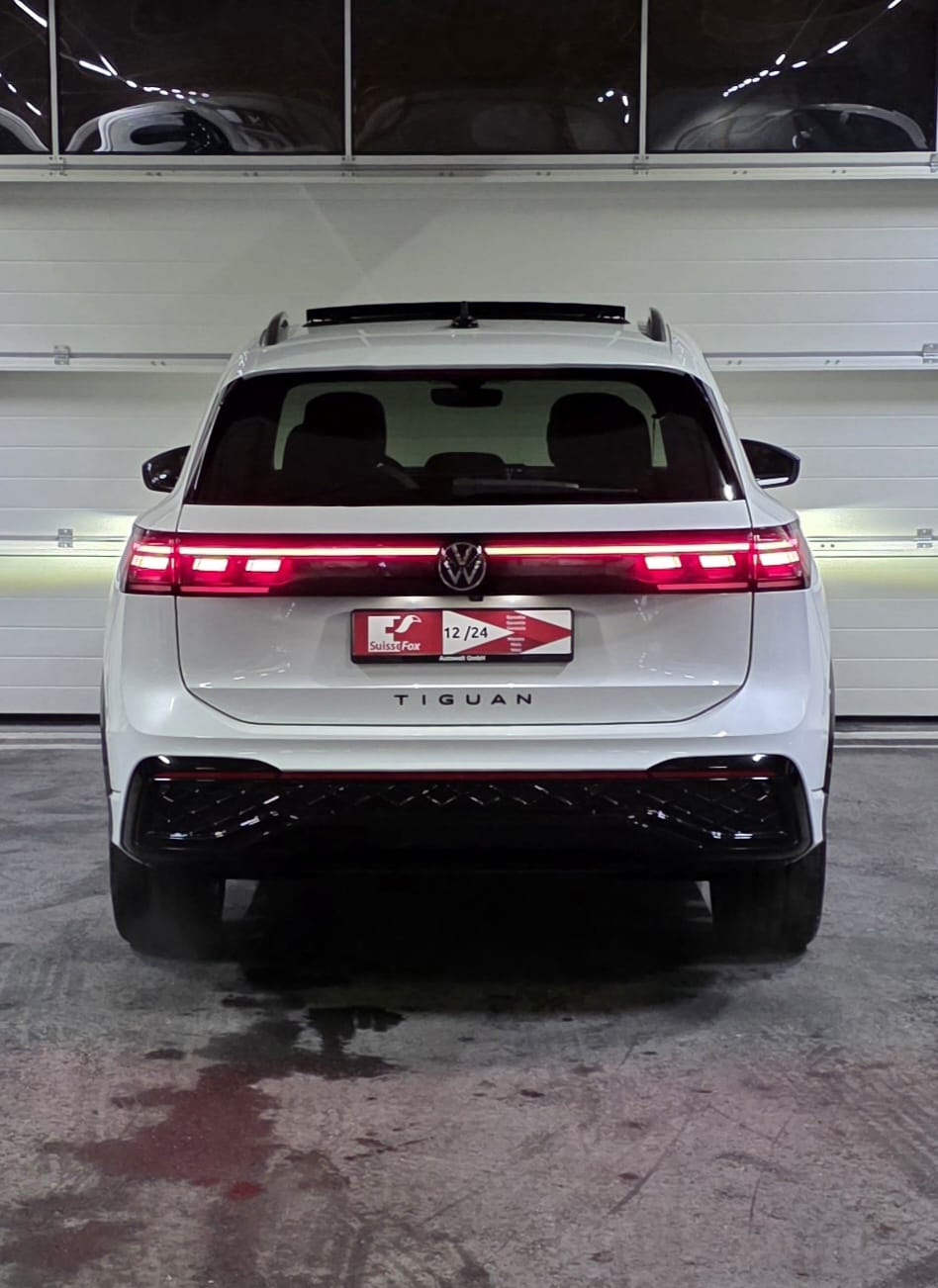 VW Tiguan 2.0 TSI DSG R-Line 4Motion IQ *Massagefunktion*Panoramadach*360°Kamera*AHK*-image-3
