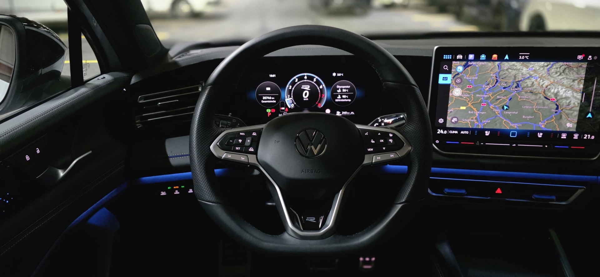 VW Tiguan 2.0 TSI DSG R-Line 4Motion IQ *Massagefunktion*Panoramadach*360°Kamera*AHK*-image-11