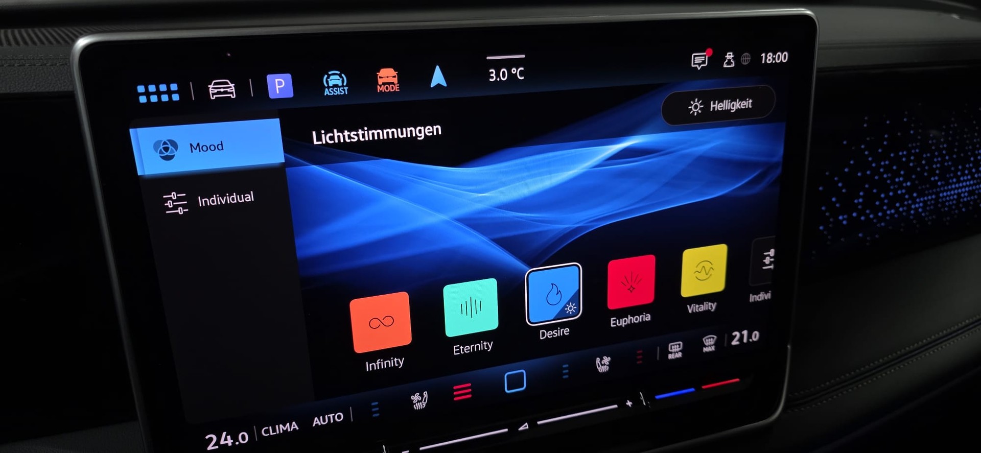 VW Tiguan 2.0 TSI DSG R-Line 4Motion IQ *Massagefunktion*Panoramadach*360°Kamera*AHK*-image-22