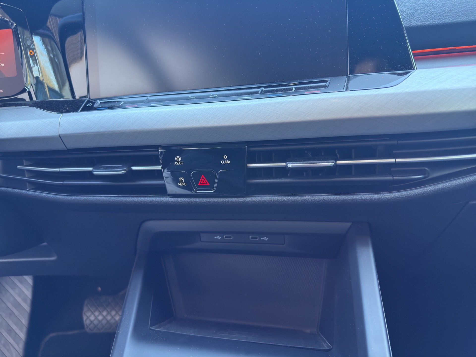 VW Golf 1.0 eTSI mHEV ACTLife DSG-image-22