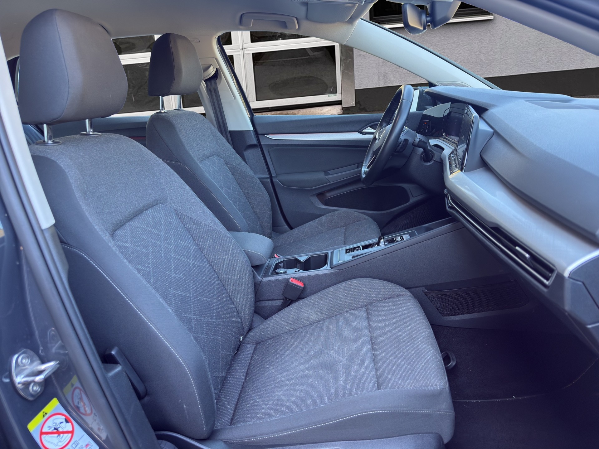 VW Golf 1.0 eTSI mHEV ACTLife DSG-image-15