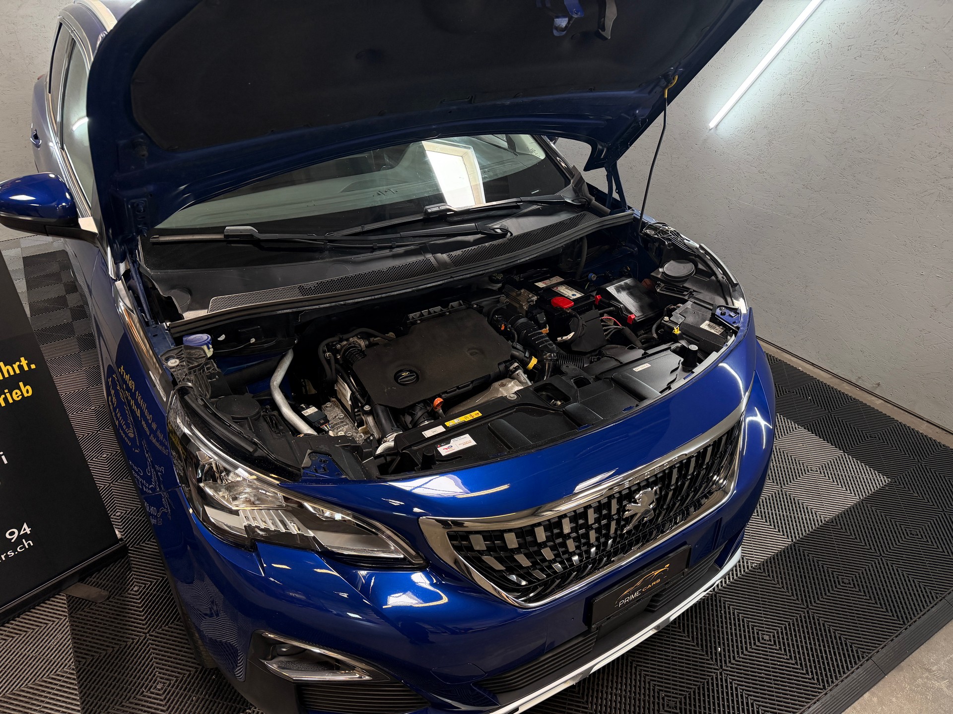 PEUGEOT 3008 1.5 BlueHDi Allure EAT-image-16