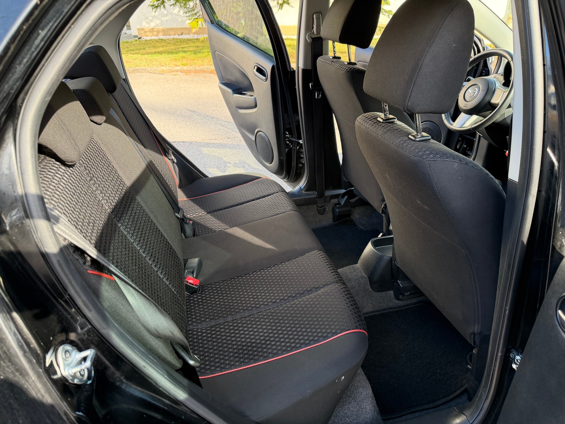 MAZDA 2 1.3i 16V Exclusive-image-11