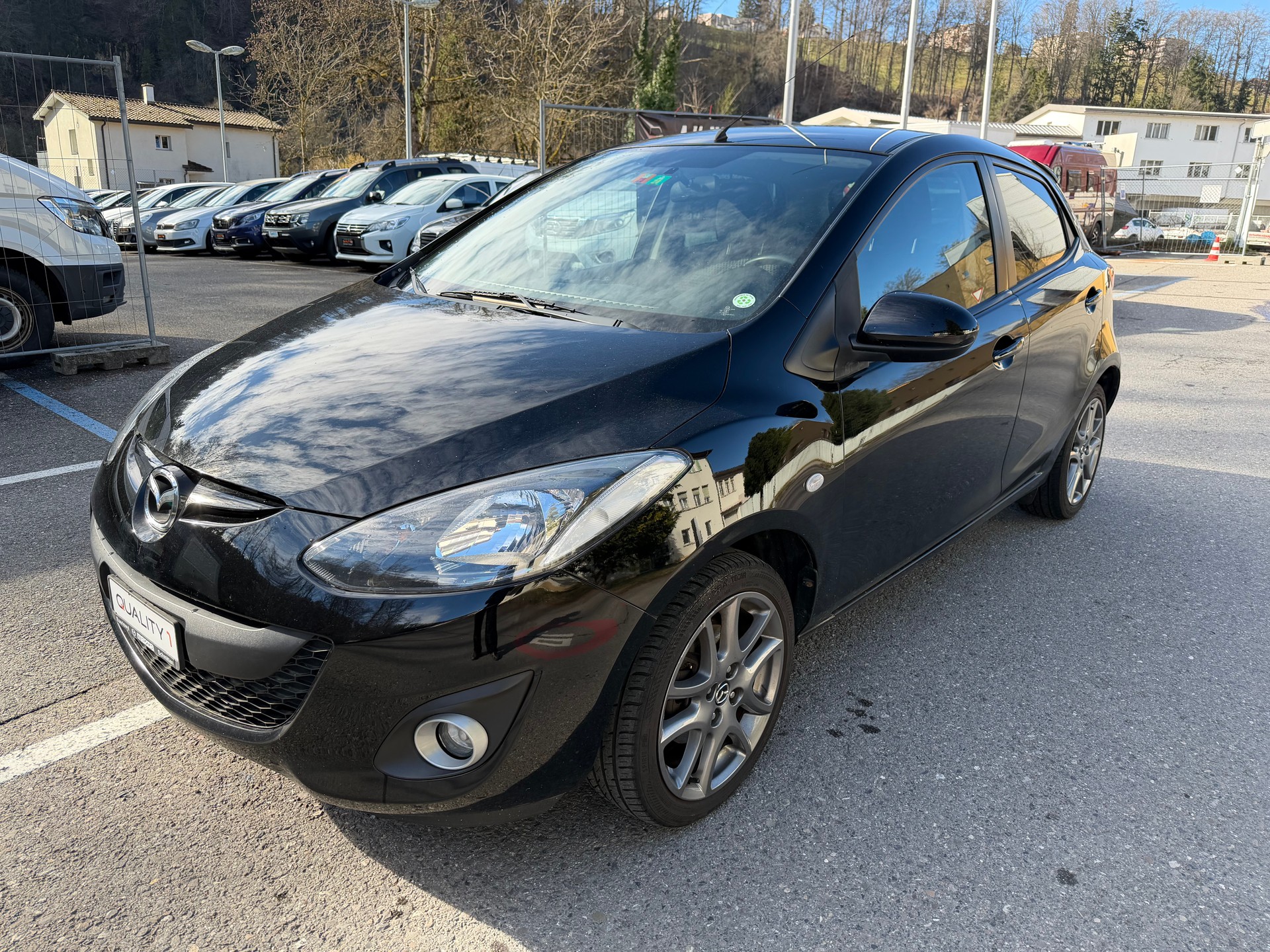 MAZDA 2 1.3i 16V Exclusive-image-1