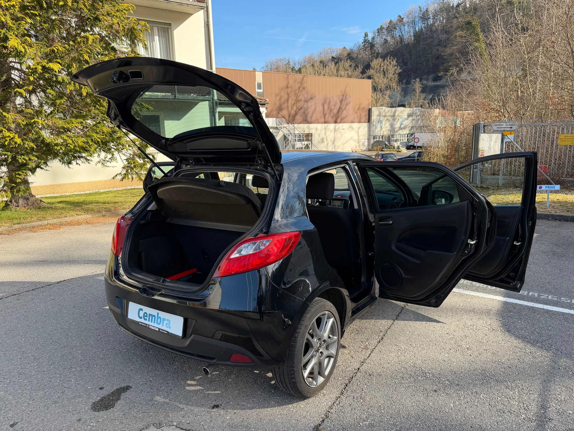 MAZDA 2 1.3i 16V Exclusive-image-18