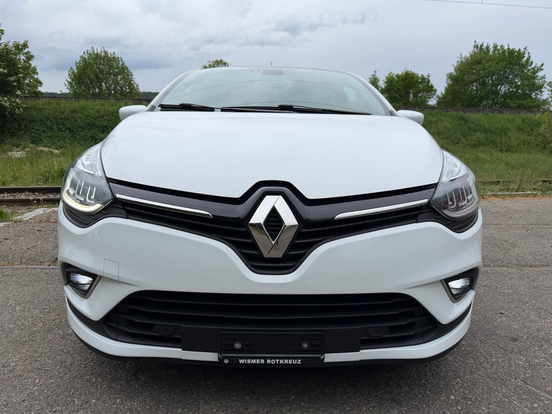 RENAULT Clio 1.5 dCi 110 Swiss Edition-image-1
