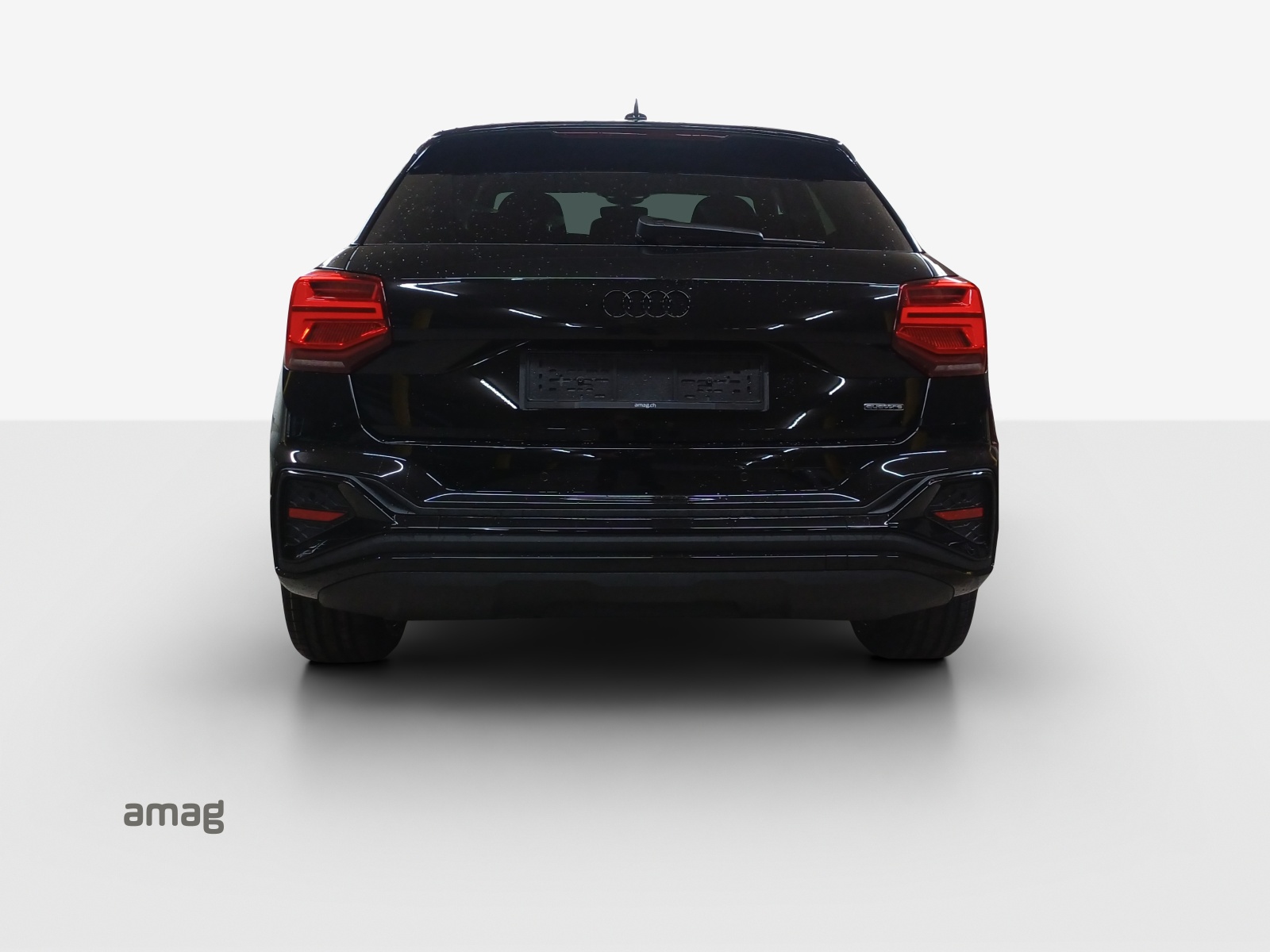 AUDI Q2 40 TFSI S line quattro S-tronic-image-3