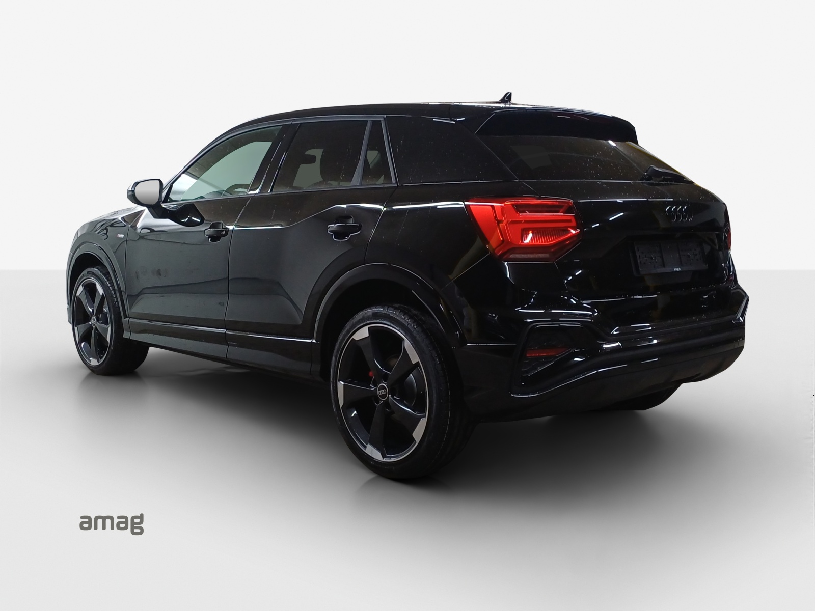 AUDI Q2 40 TFSI S line quattro S-tronic-image-2