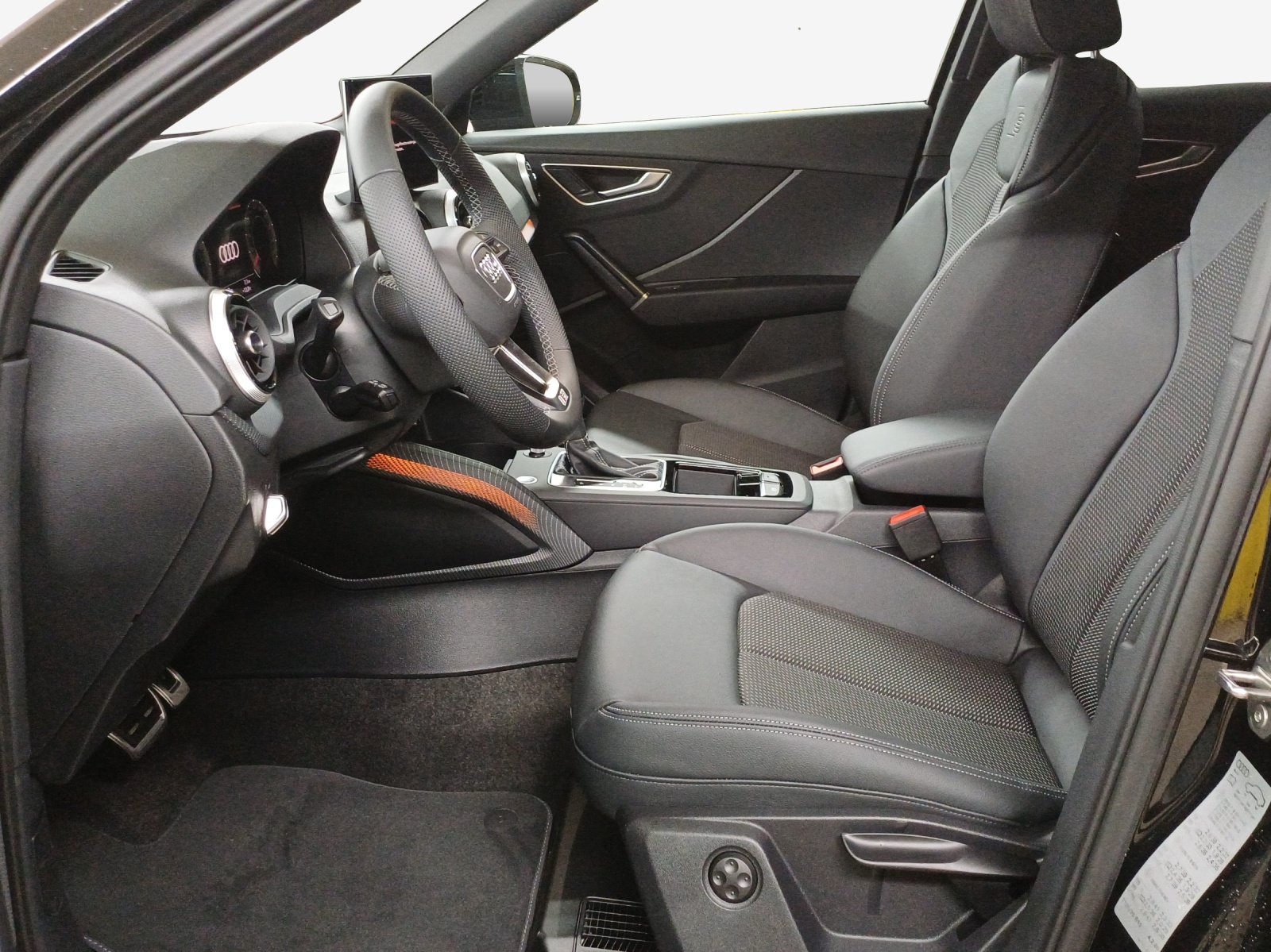 AUDI Q2 40 TFSI S line quattro S-tronic-image-7