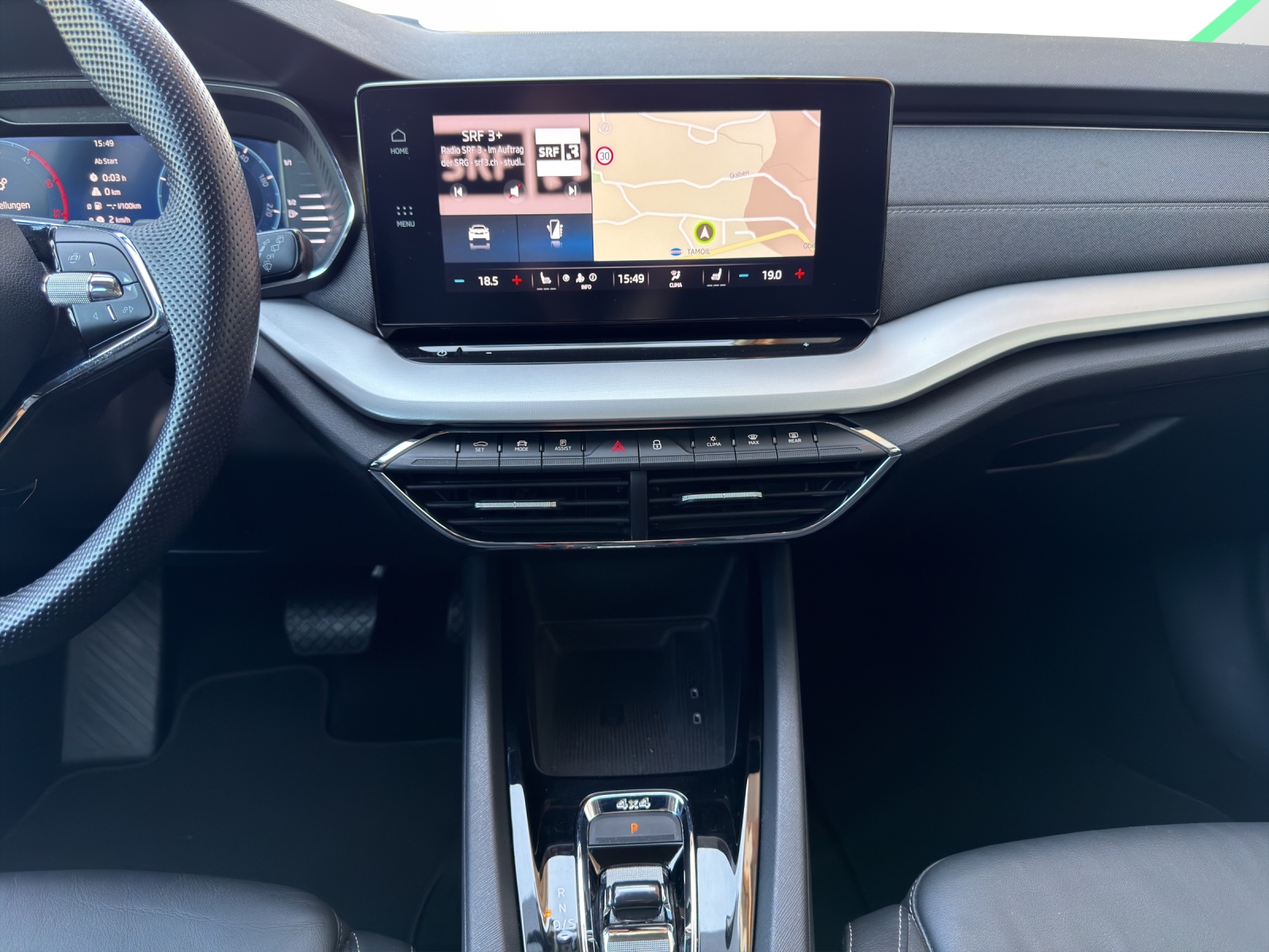 SKODA Octavia Combi 2.0 TDI DSG Style 4x4-image-10
