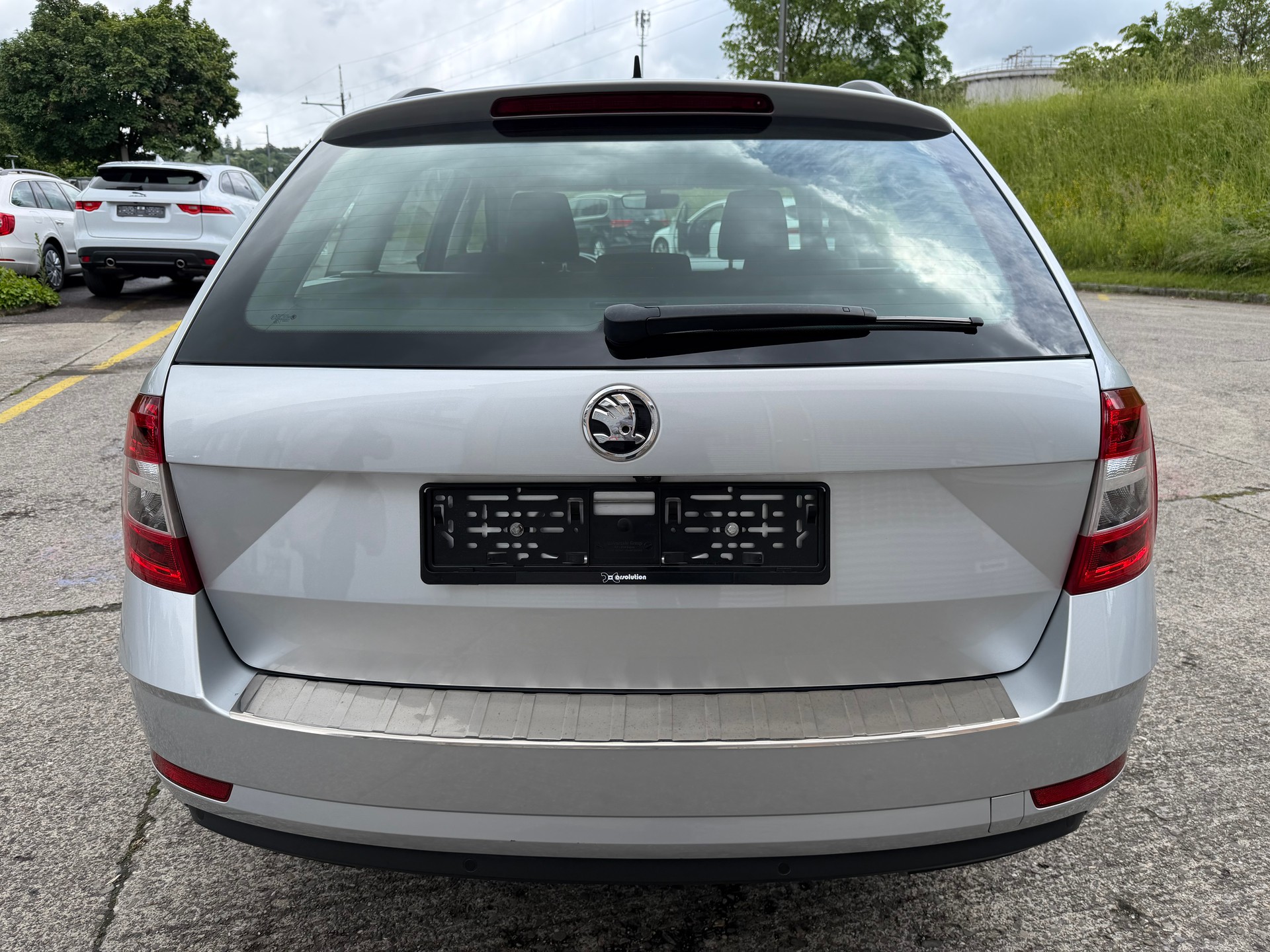 SKODA Octavia Combi 1.6 TDI Ambition DSG-image-3