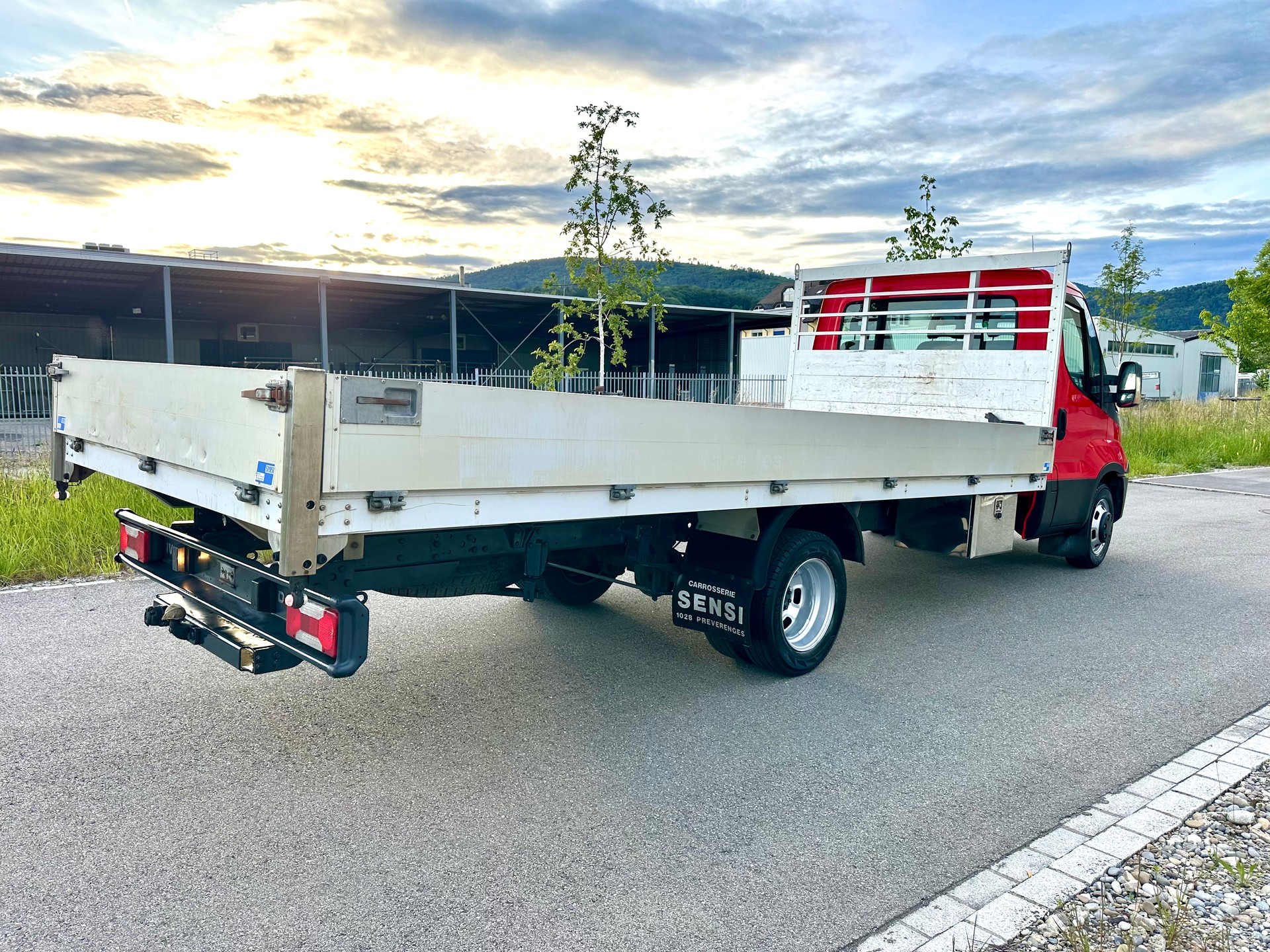 IVECO 35C17-image-8