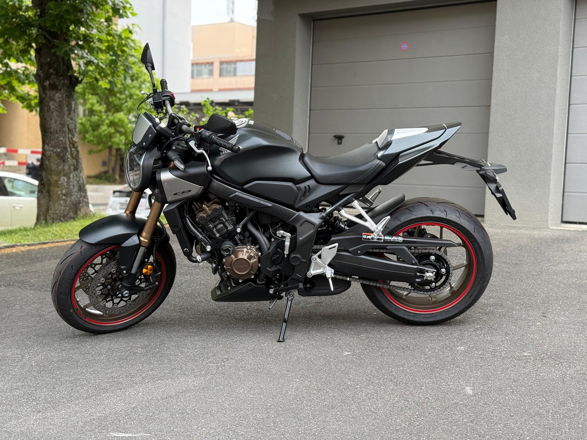 HONDA CB 650 R E-Clutch-showroom-element-2