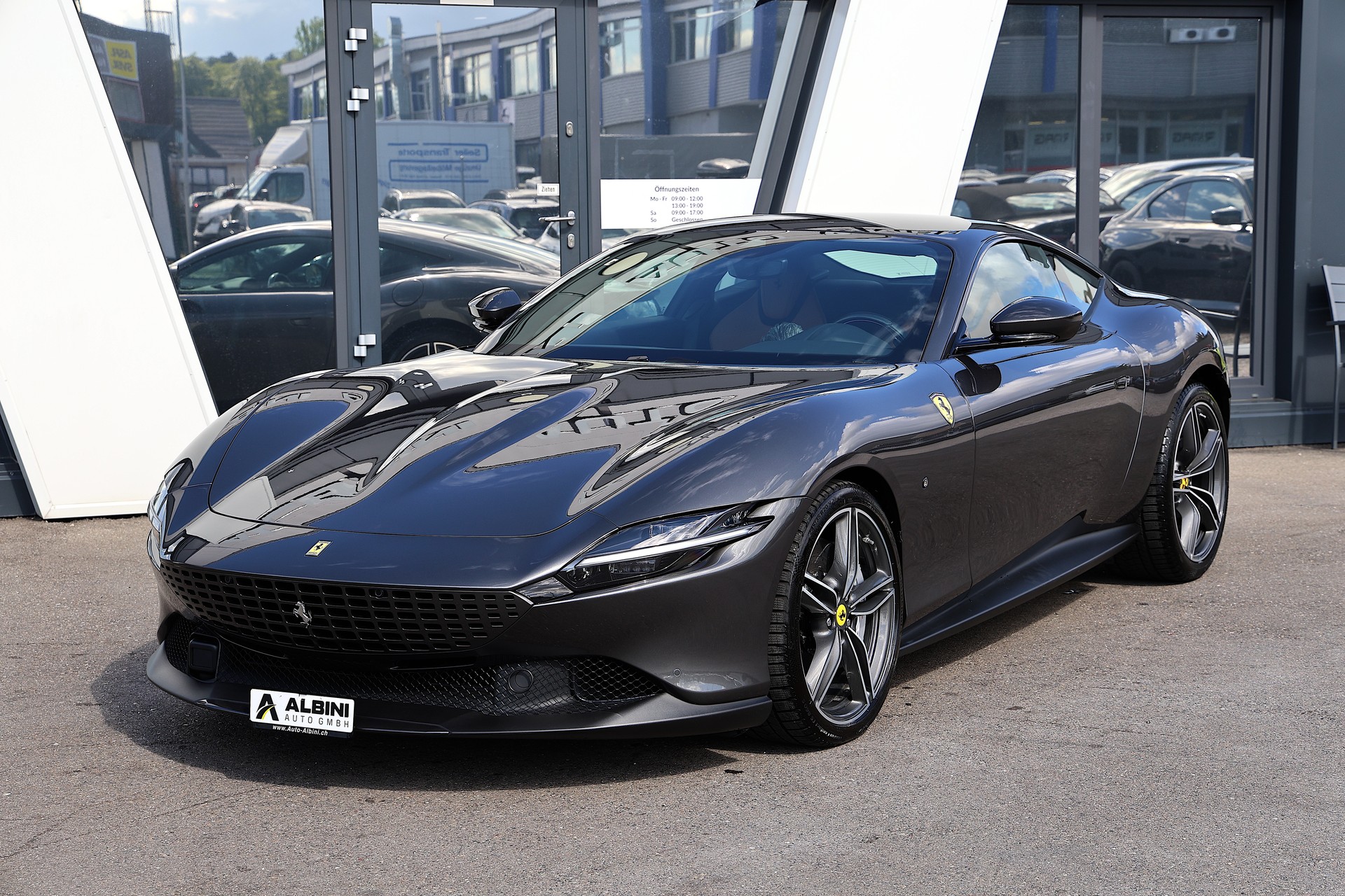 FERRARI Roma 3.9 V8 T CANNA DI FUCILE-showroom-element-1