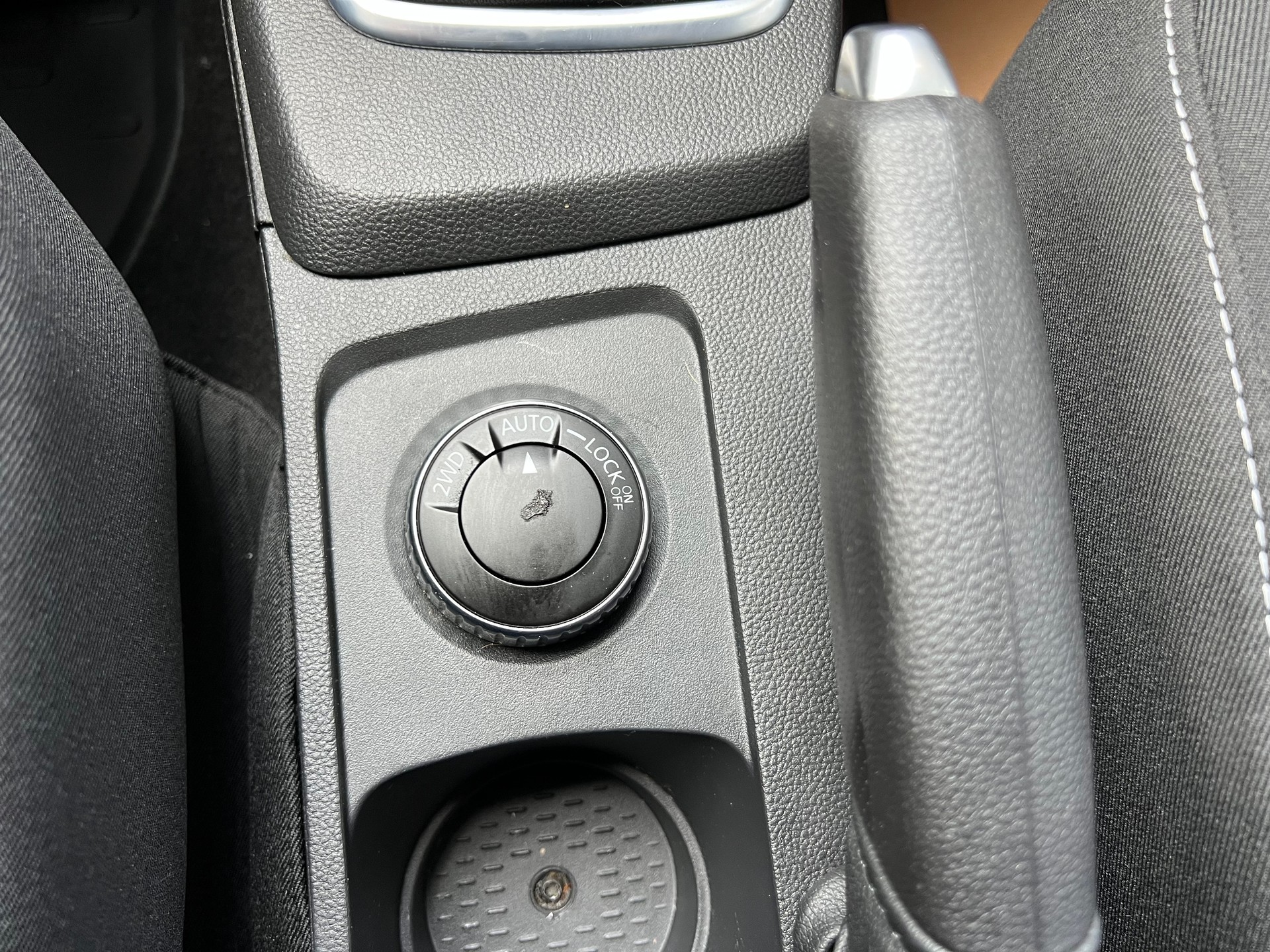 DACIA Duster Blue 1.5 dCi Prestige 4x4 *** Navigation * Front & Heckkamera * Tempomat * 8 fachbereift * 12 / 24 Garantie möglich ***-image-18