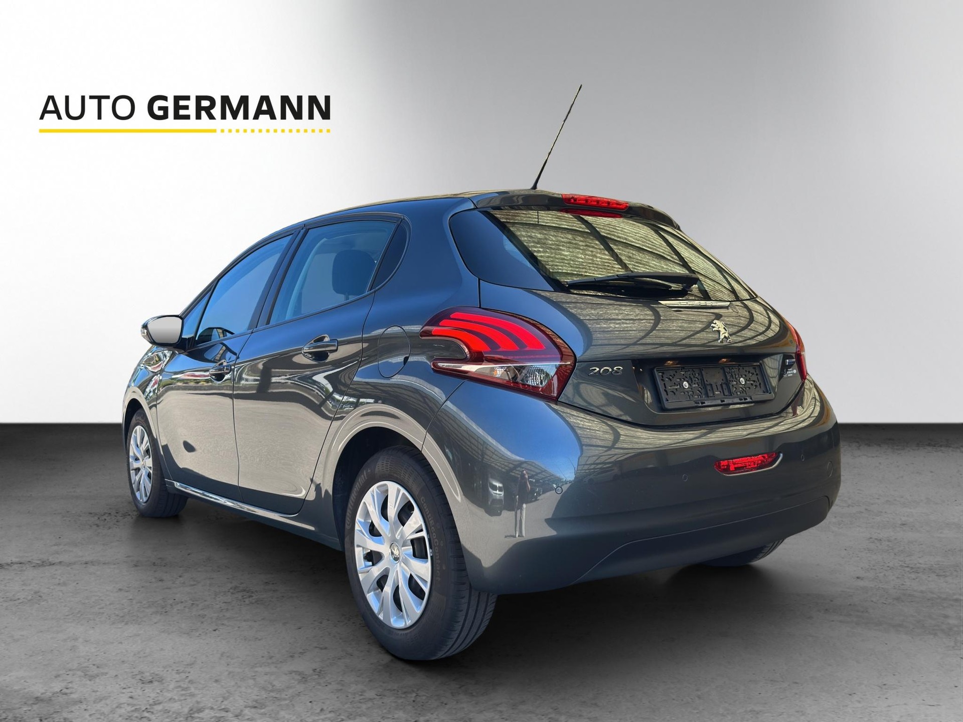 PEUGEOT 208 1.2 PureTech Allure S/S-image-1