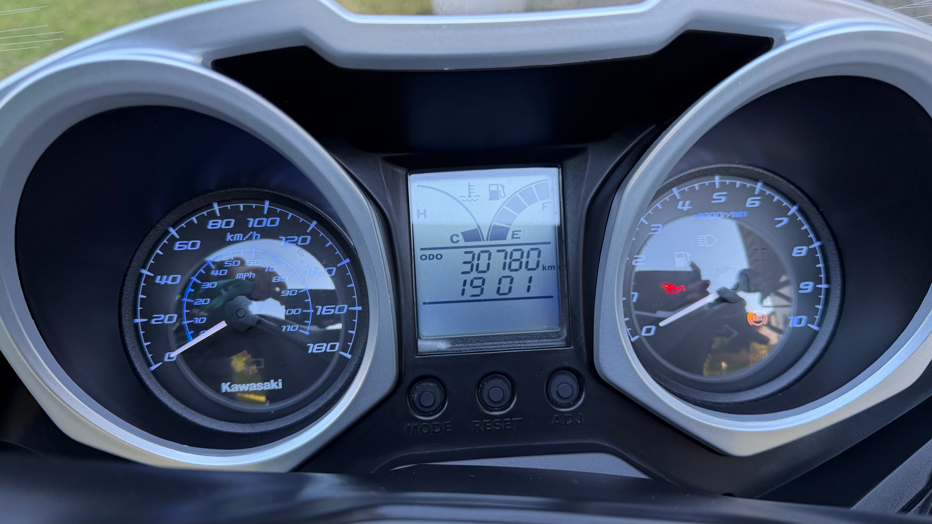 KAWASAKI J 300 SE ABS-image-3