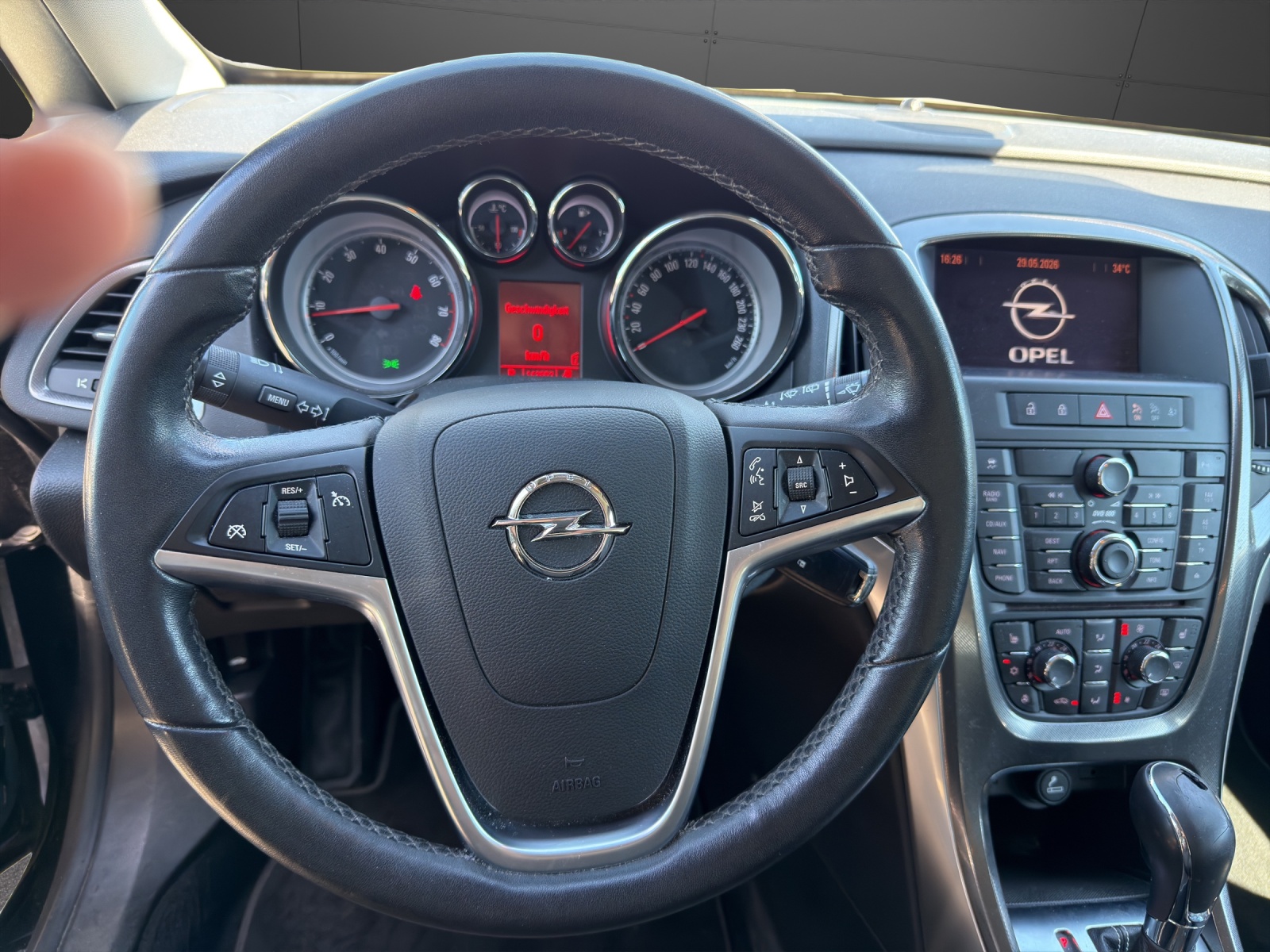 OPEL Astra SportsTourer 1.6i 16V Turbo Sport Automatic – 180 PS | Ab MFK | Mit Garantie | Top Familienkombi-image-9