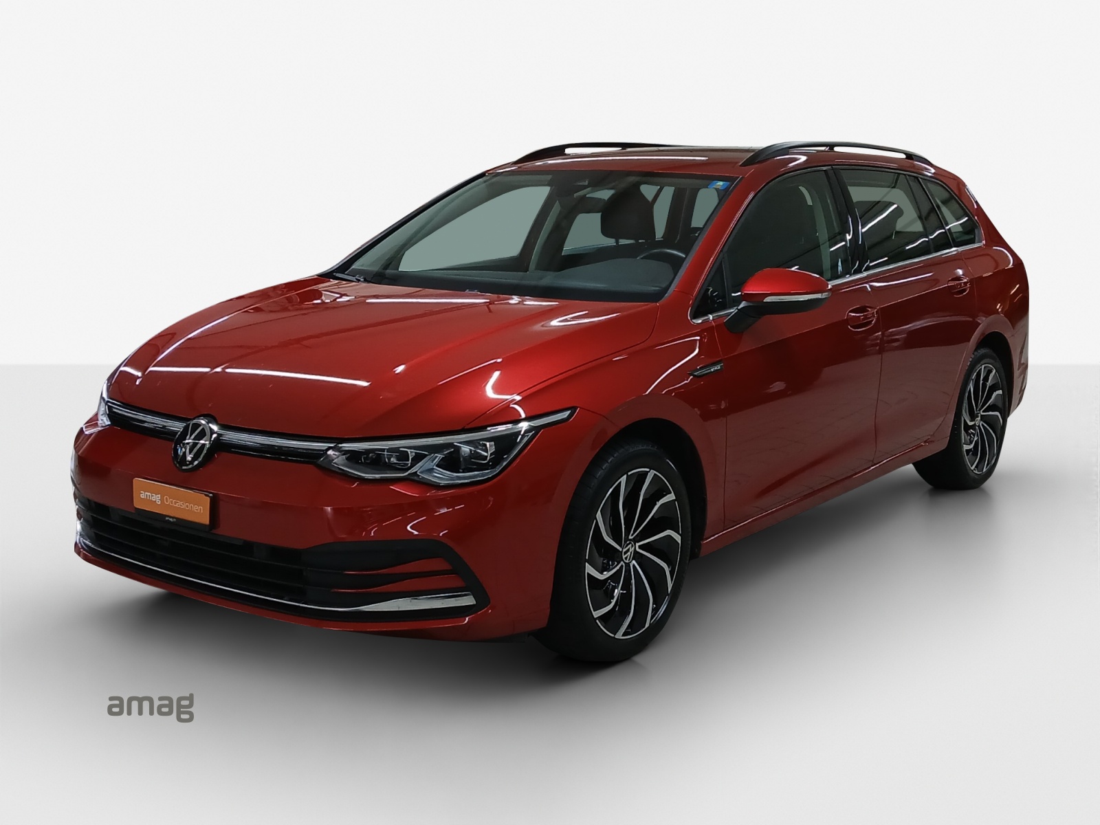 VW Golf Variant 2.0 TSI Style DSG 4Motion-image-0