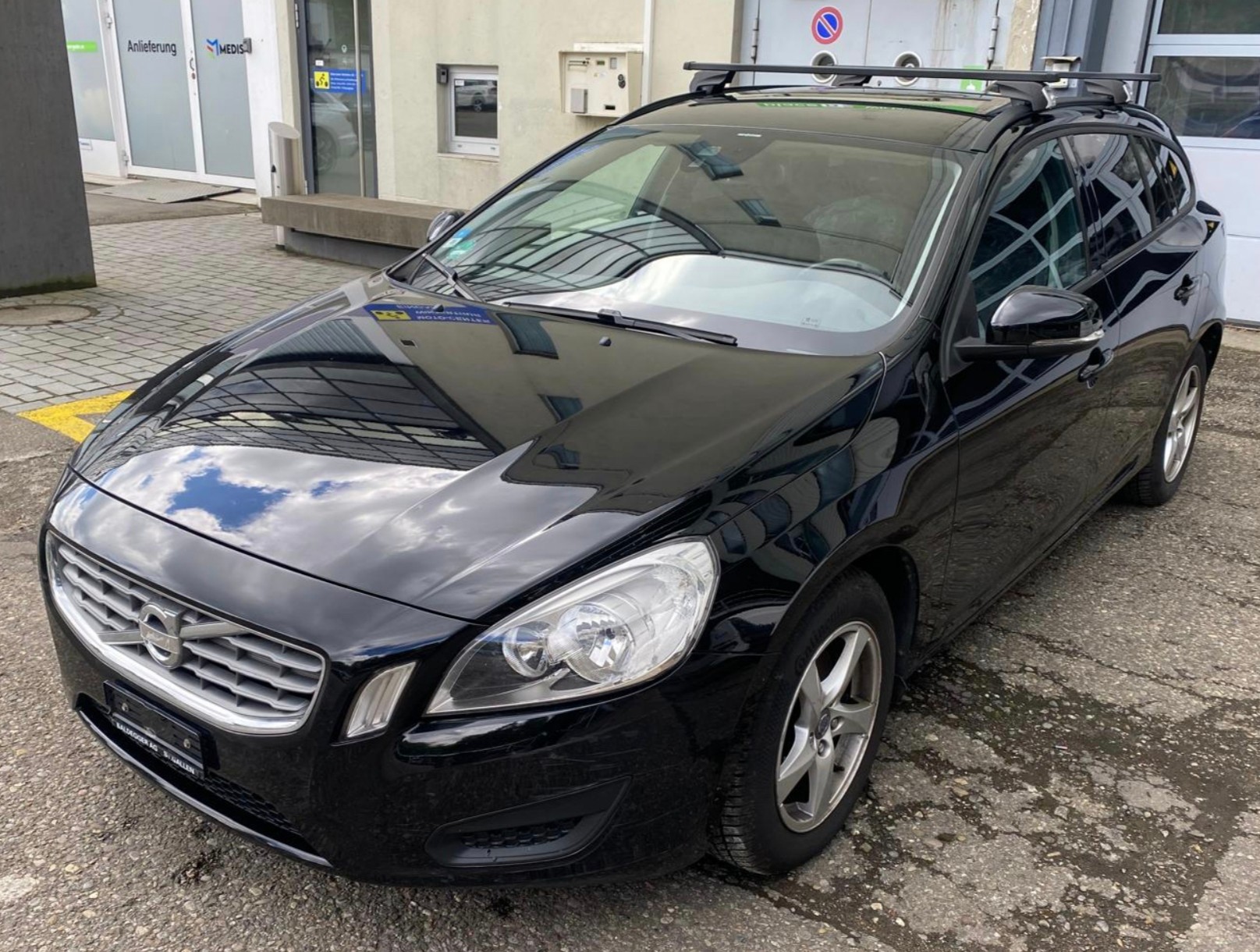 VOLVO V60 D2 OceanRace Powershift-image-1