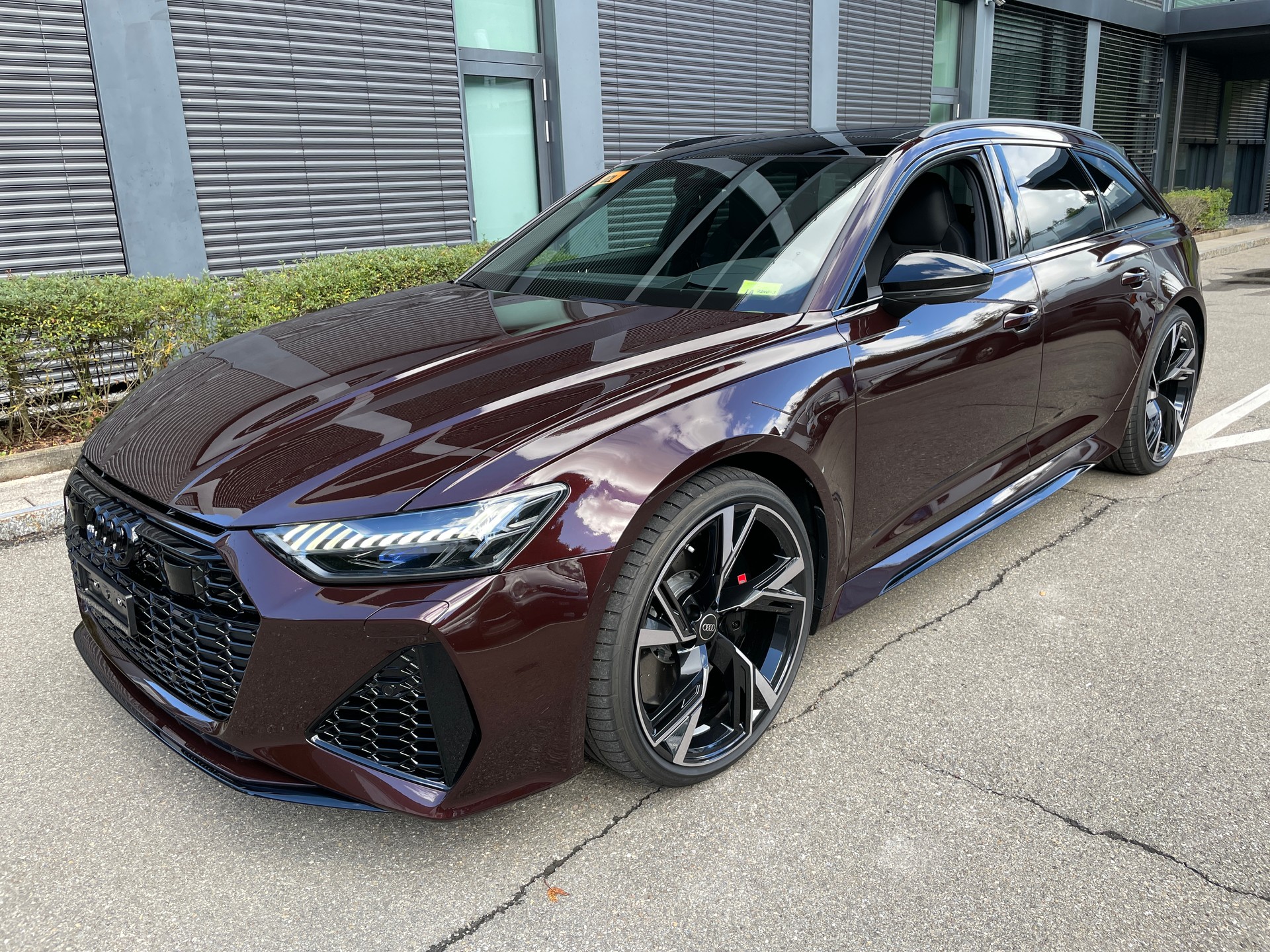 AUDI RS6 Avant 4.0 TFSI V8 quattro Individual Lackierung